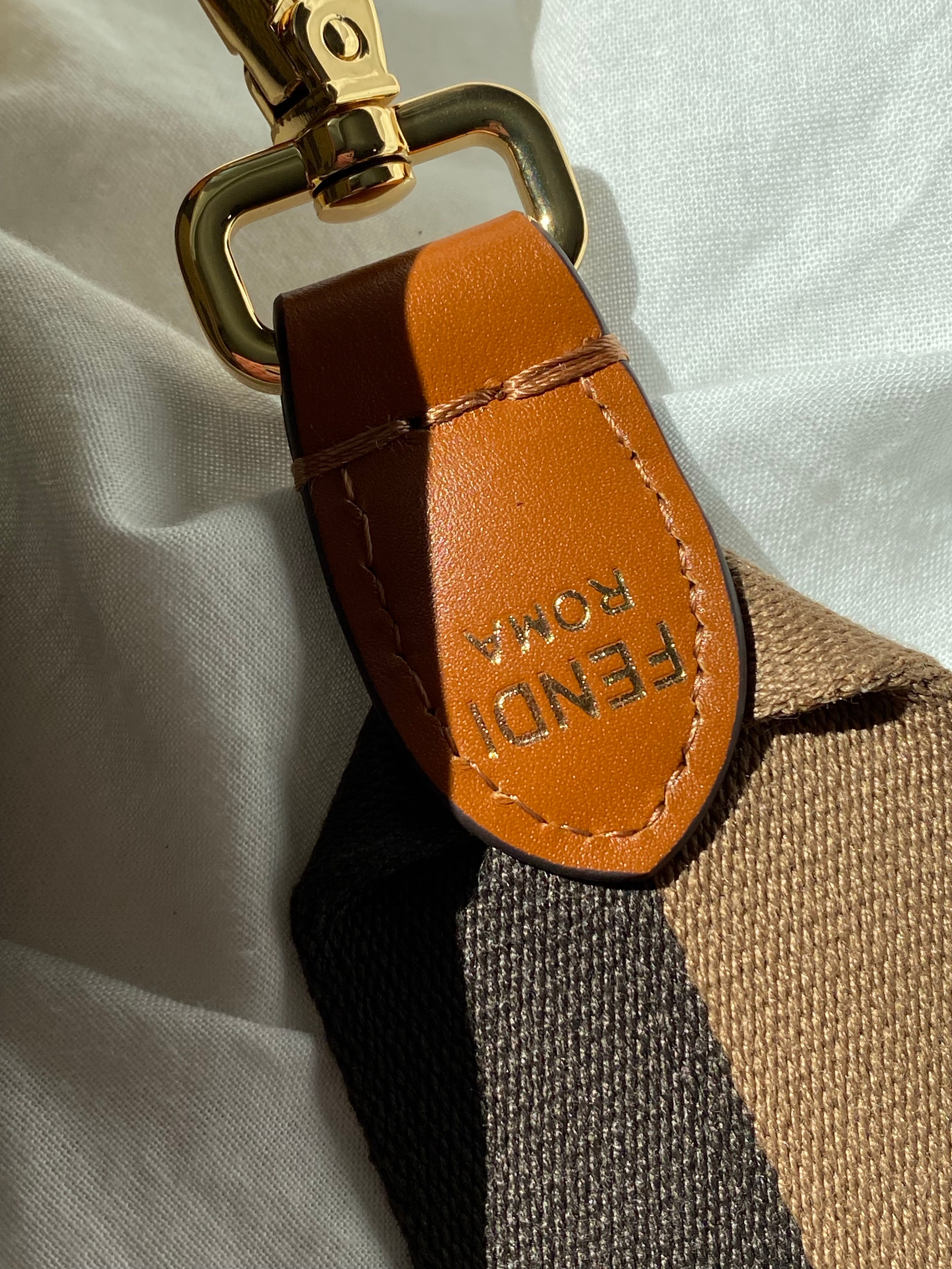 [TOP] FENDI Baguette Canvas Crossbody Bag - Brown