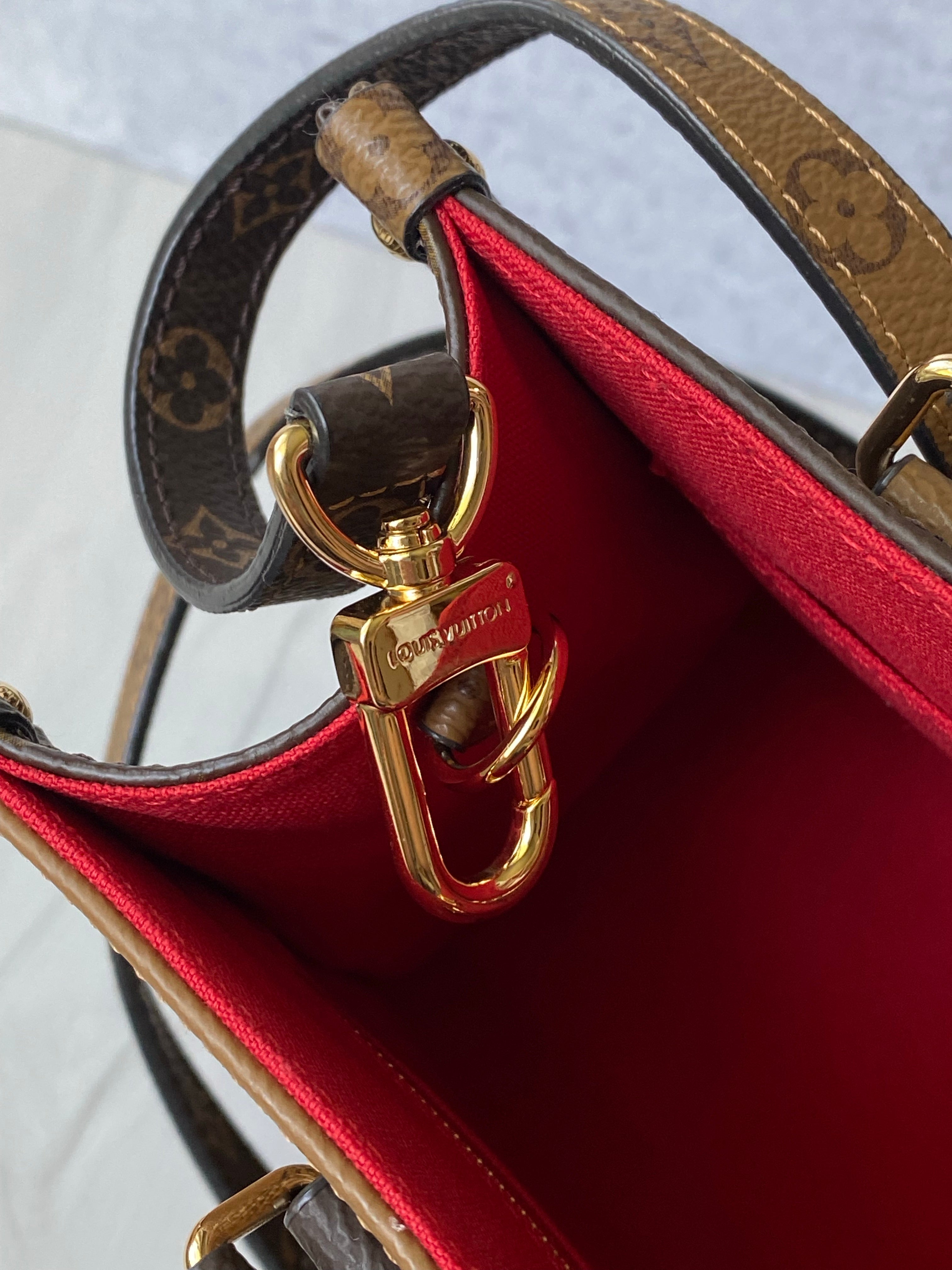 [TOP] Louis Vuitton LV £V Reverse Monogram On The Go PM 25X19X11.5cm-Brown