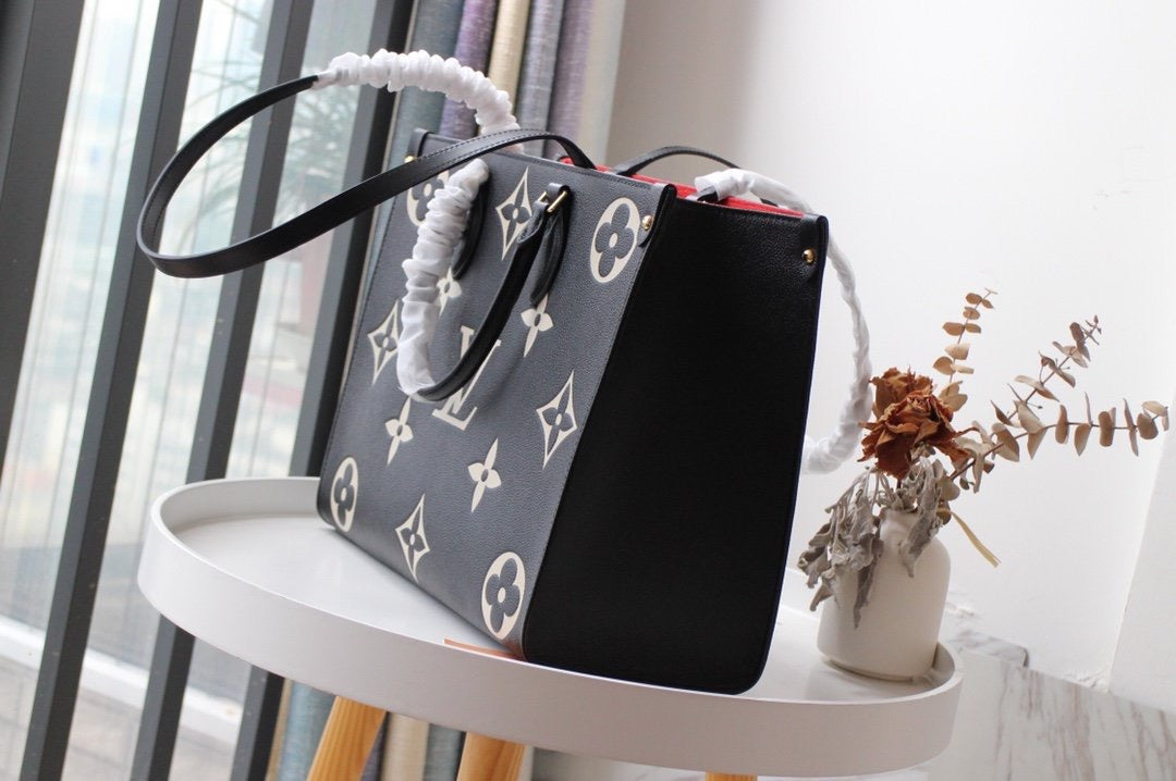 [TOP] Louis Vuitton LV On The Go Giant Empreinte MM 35x27x14cm- Black and Creme