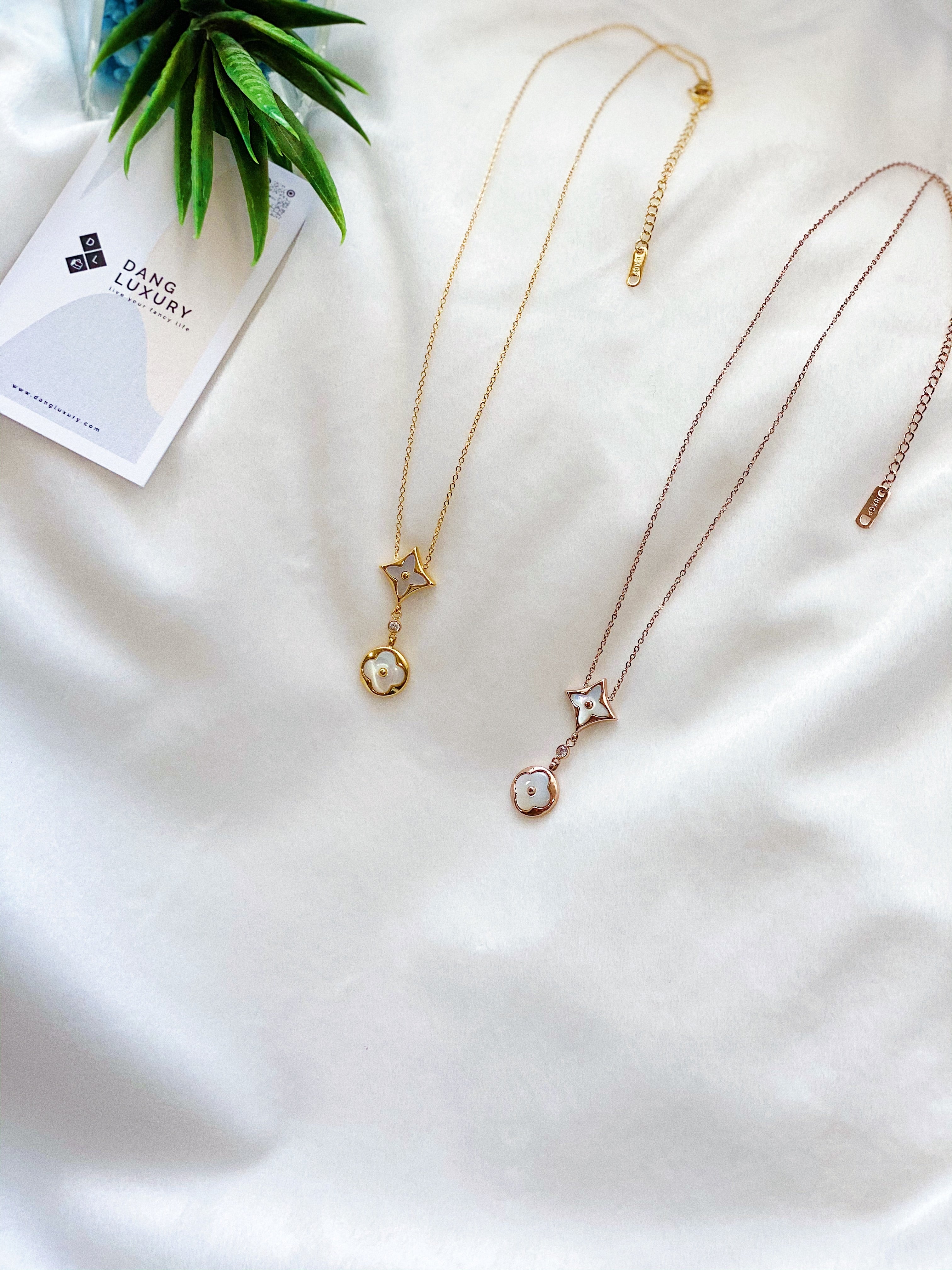 [TOP] Louis Vuitton Color Blossom Necklace-2 Colors