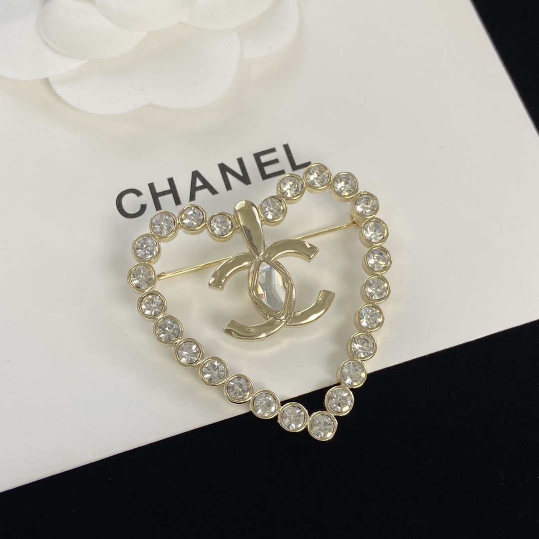 [TOP] CHANEL Necklace Earrings Brooch Set