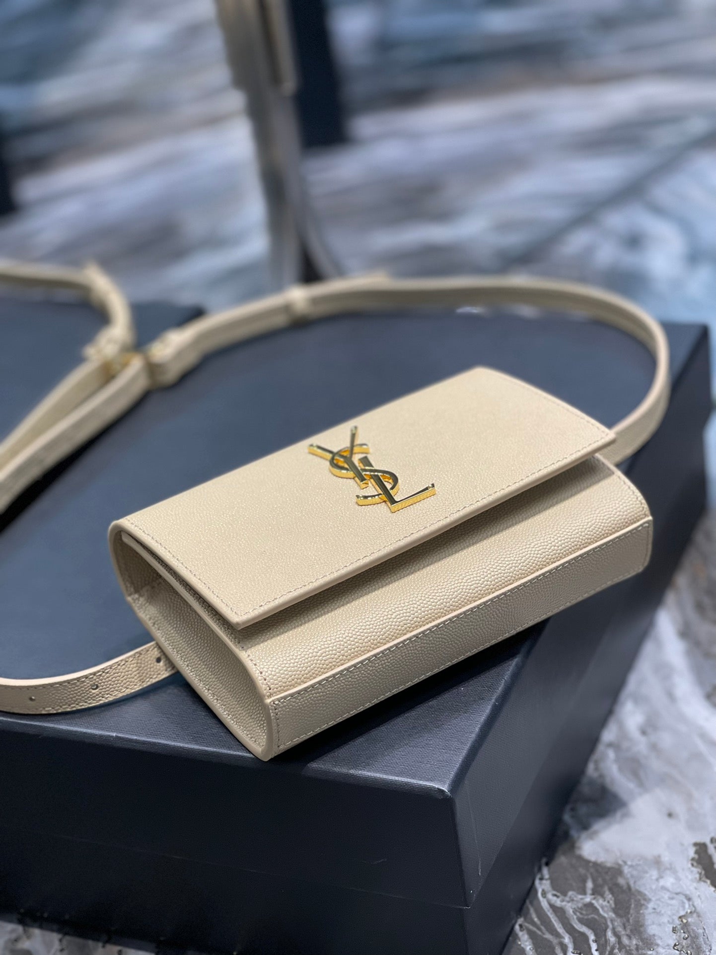 [TOP] Yves Saint Laurent YSL Kate Grainy Belt Bag - Beige