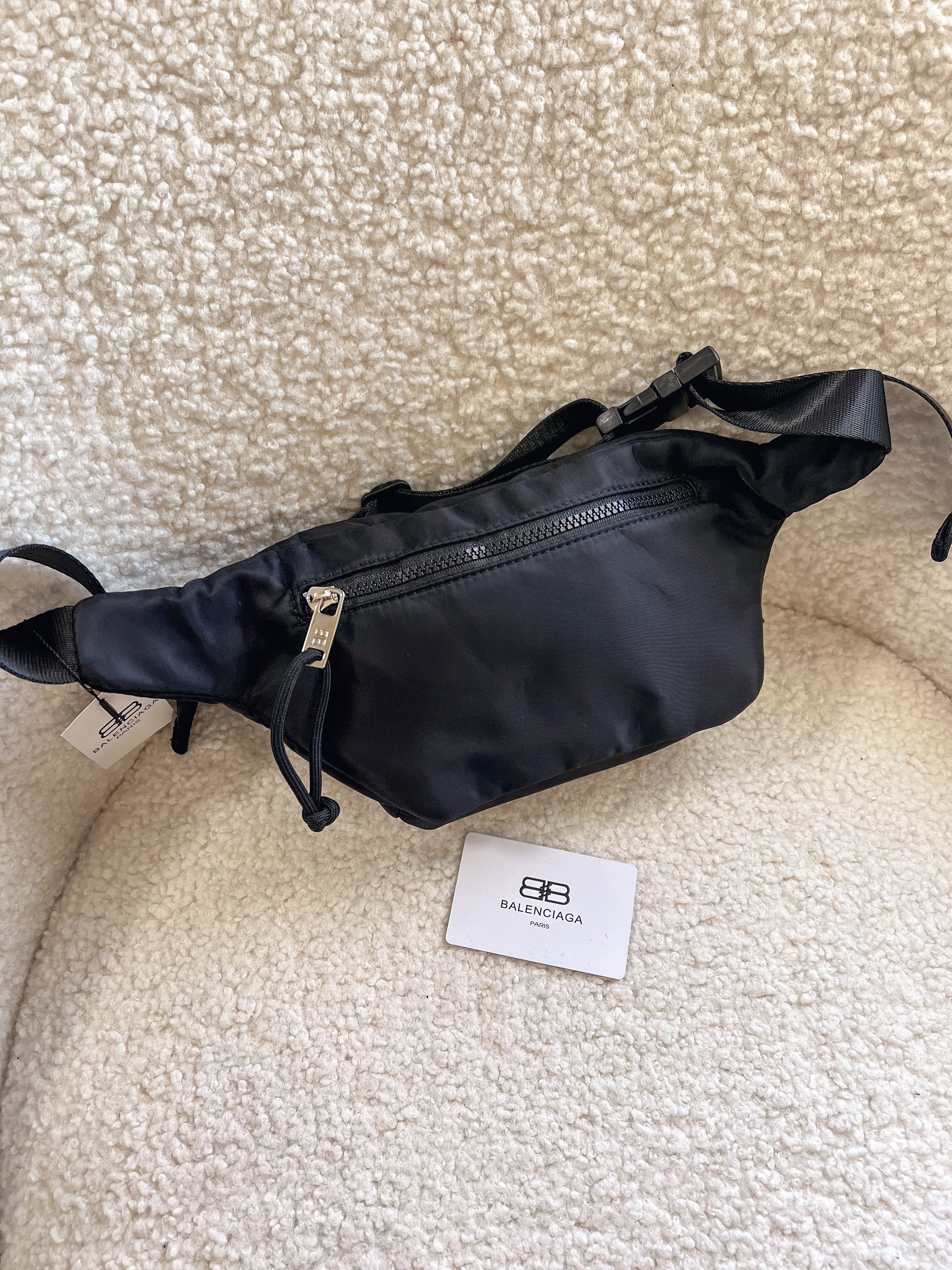 [TOP] BALENCIAGA Nylon Belt Bag - Black