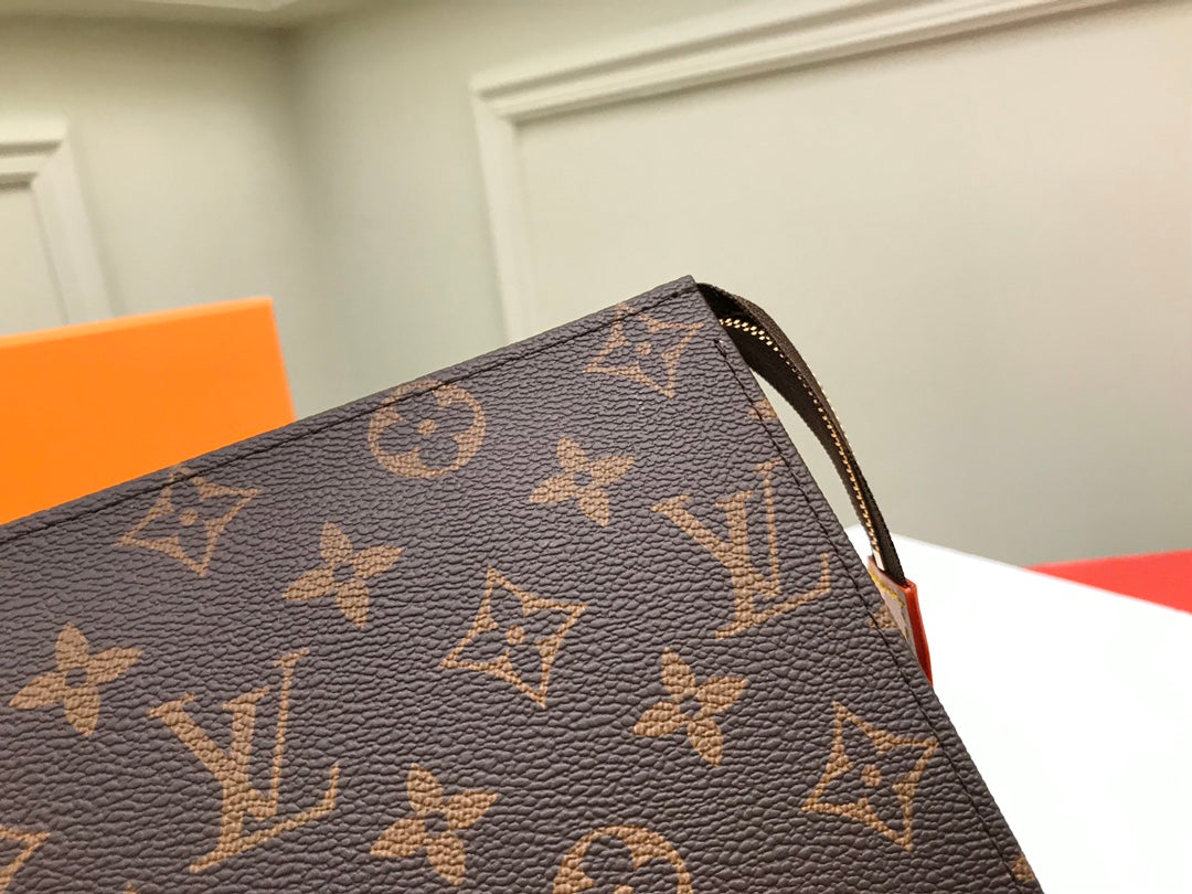 [TOP] Louis Vuitton LV Toilery Pouch Monogram 19/15/6cm-Brown