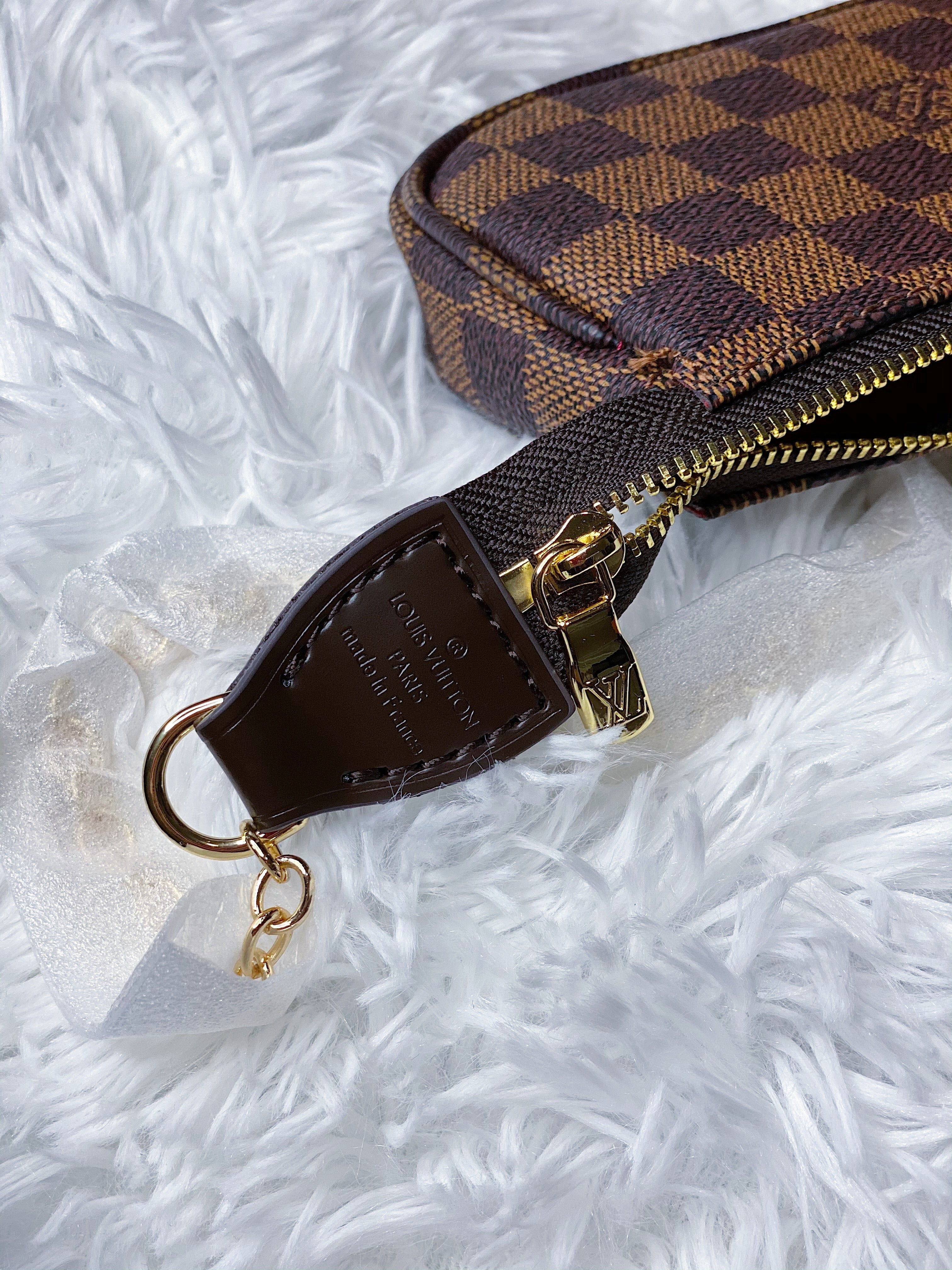 [TOP] Louis Vuitton LV Mini Pochette Accessories Damier Ebene