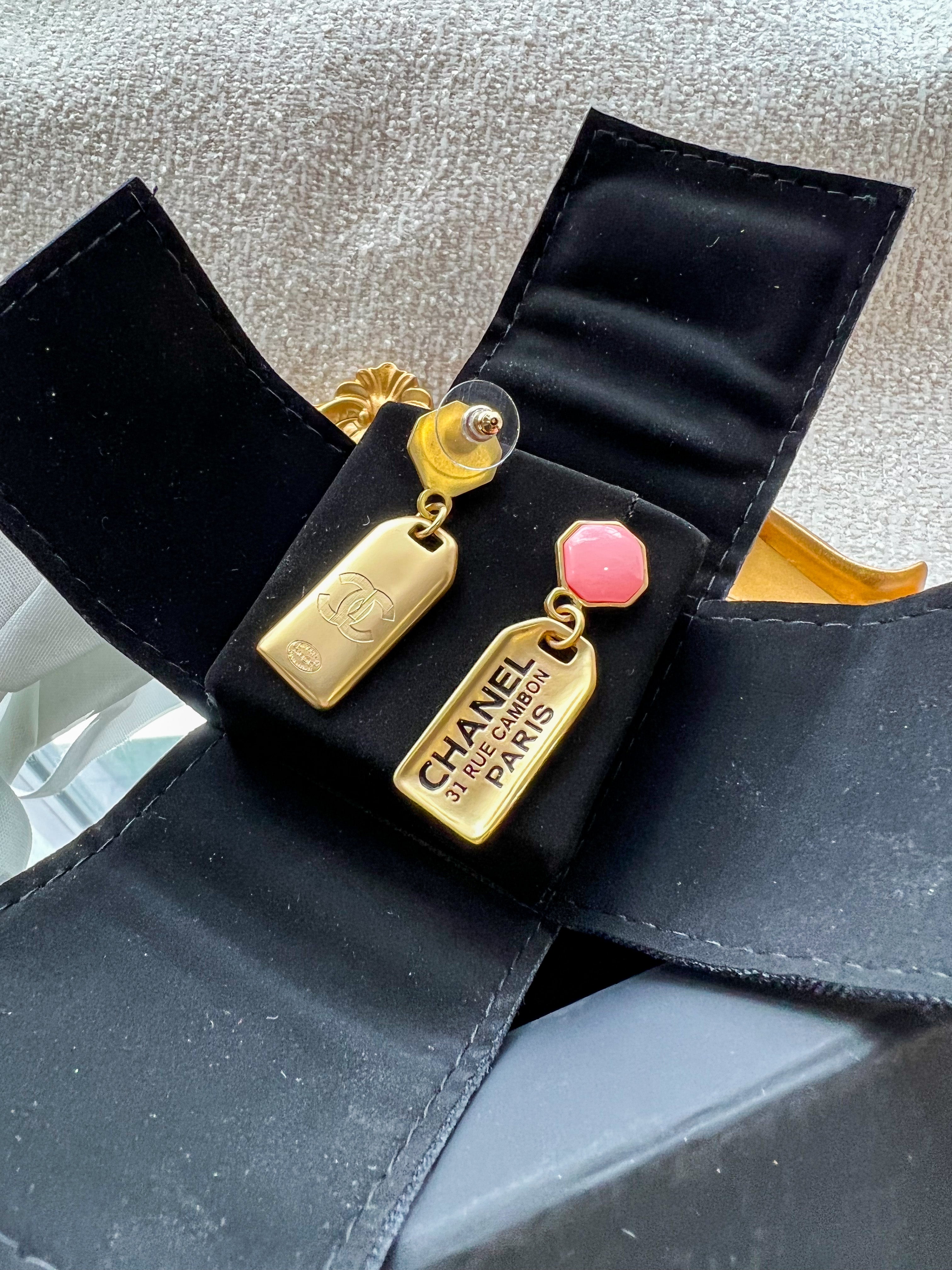 [TOP] CHANEL Rue De Cambon Dangle Earrings - Pink Gold