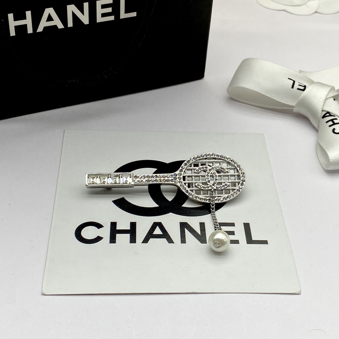 [TOP] CHANEL Brooch Collections