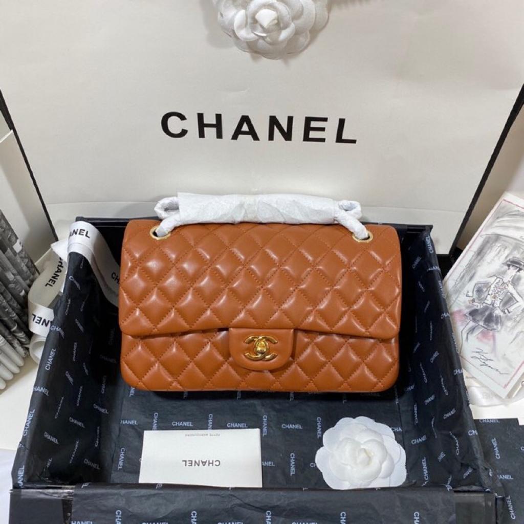 [TOP] CHANEL Classic Flap Bag Lambskin Medium 25.5cm – Brown & GHW