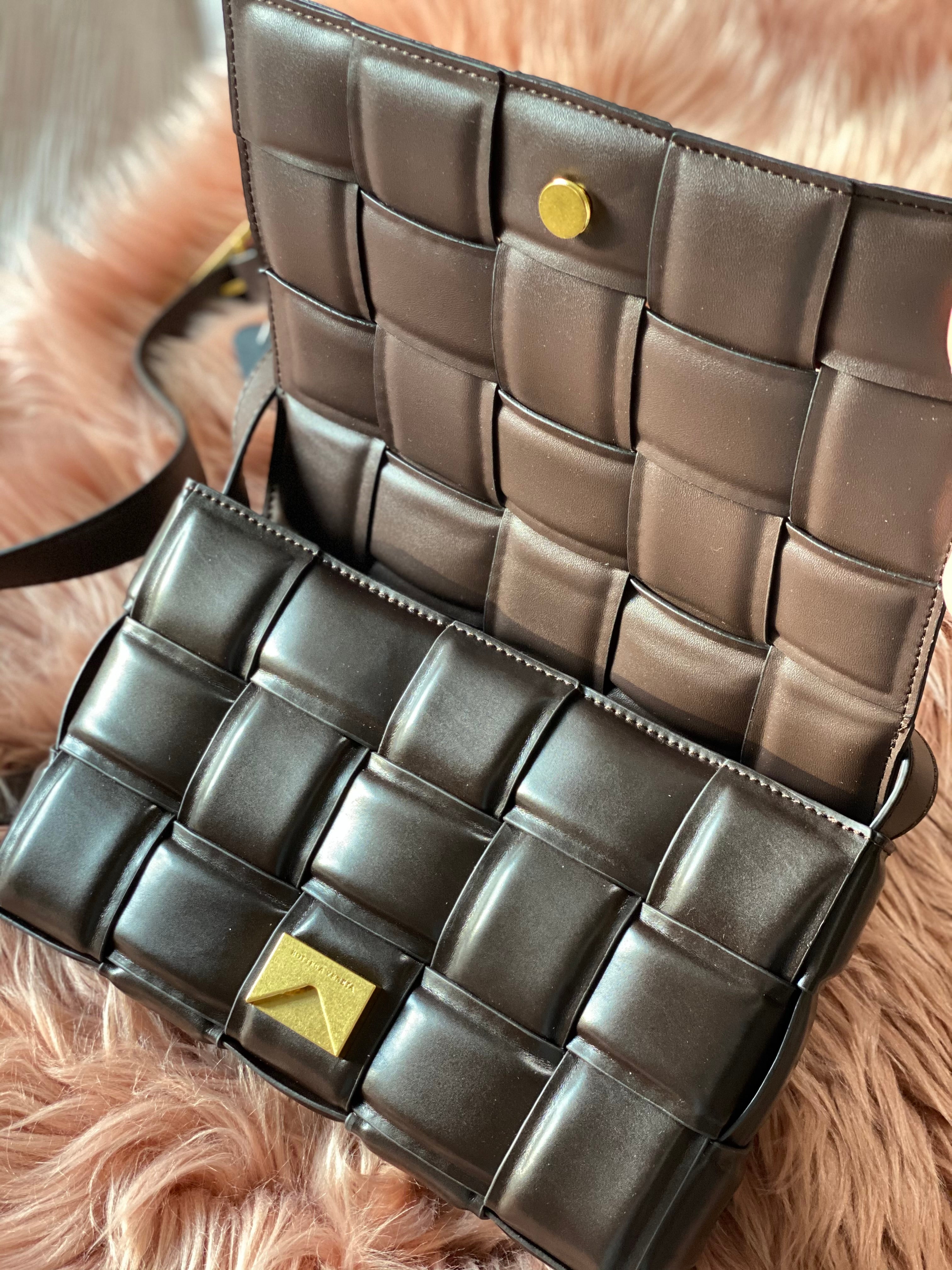 [TOP] Bottega Veneta BV  Casette Bag - Dark Maroon