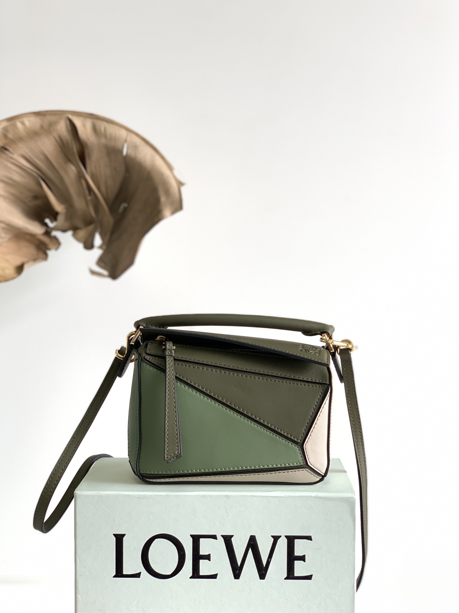 [TOP] LOEWE Puzzle Bag 18*12.5*8cm/24*16.5*10.5cm - Green