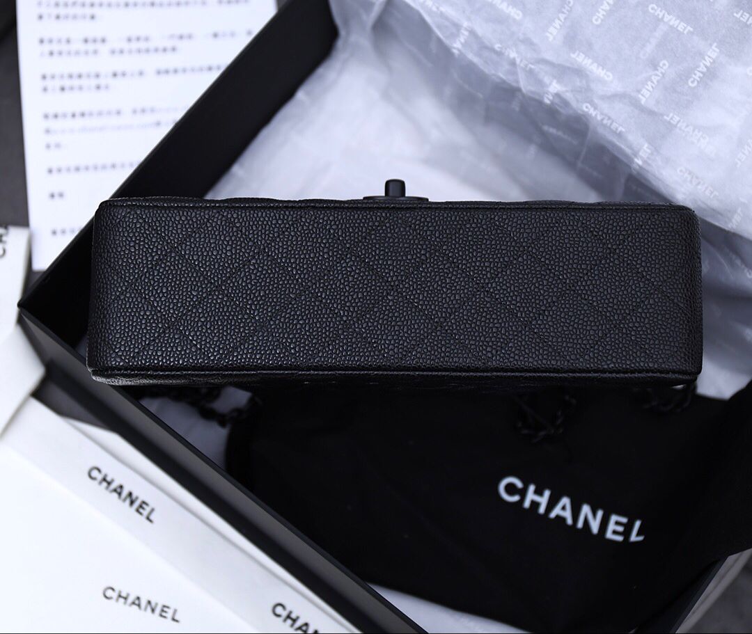 [TOP] CHANEL Classic Flap Bag Caviar Medium 25.5cm – All Black