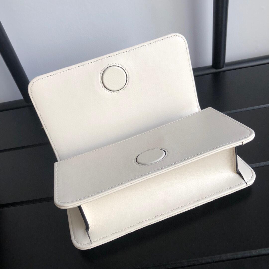 [TOP] GUCCI GG Marmont Shoulder Clutch - White