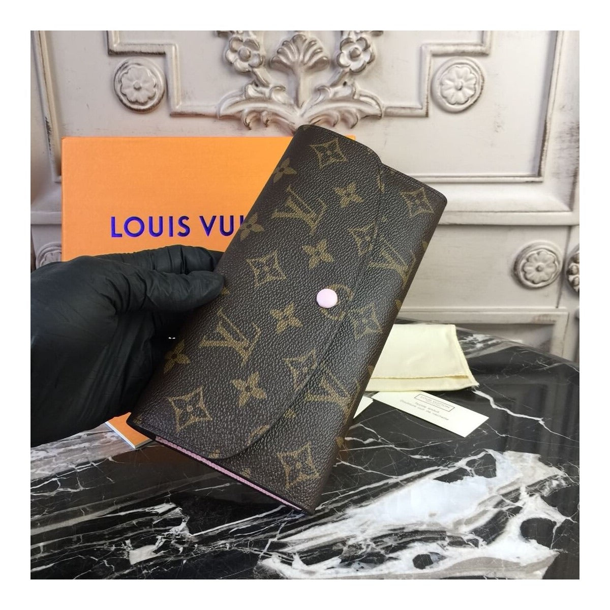 [TOP] Louis Vuitton LV Emilie Wallet Monogram Canvas