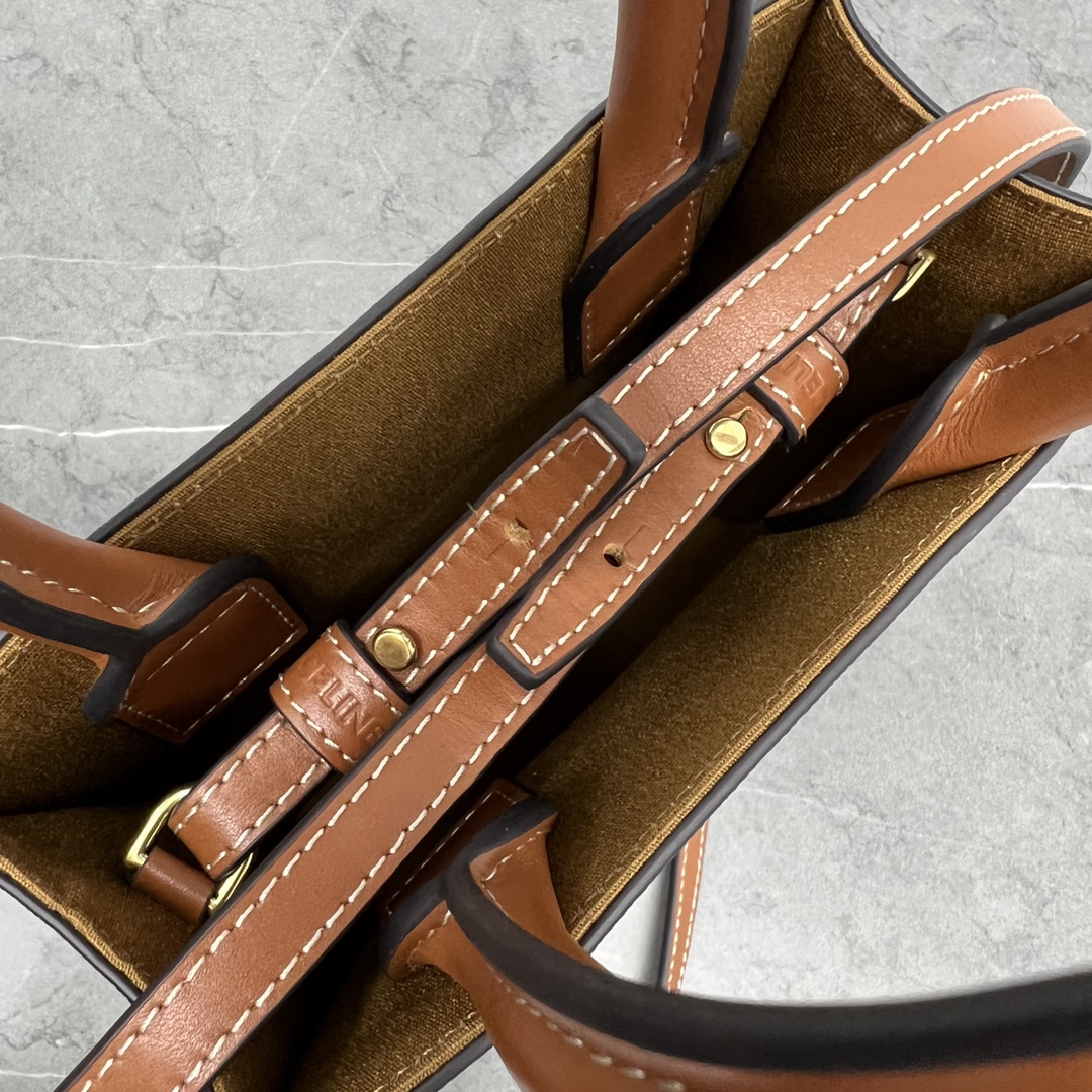 [TOP] CELINE Triomphe Tote Mini 17-20-6