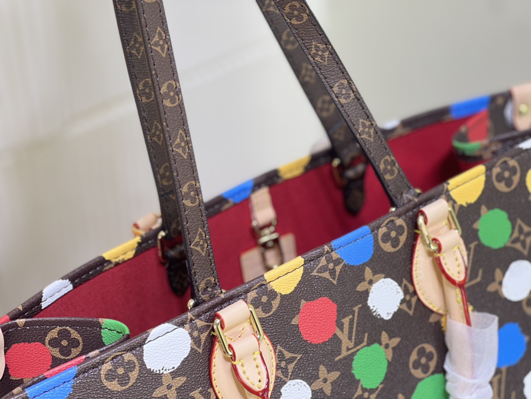 [TOP] Louis Vuitton LV LV X YK On The Go Monogram Bag 3 Sizes-Brown
