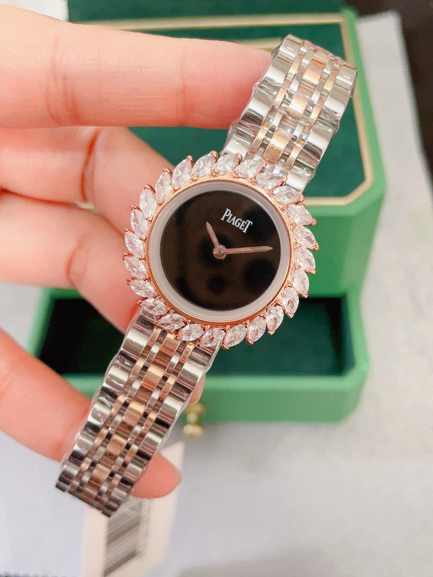 [Top] PIAGET Diamends Lady Watch White Gold with Rose Gold 31mm - White/Black