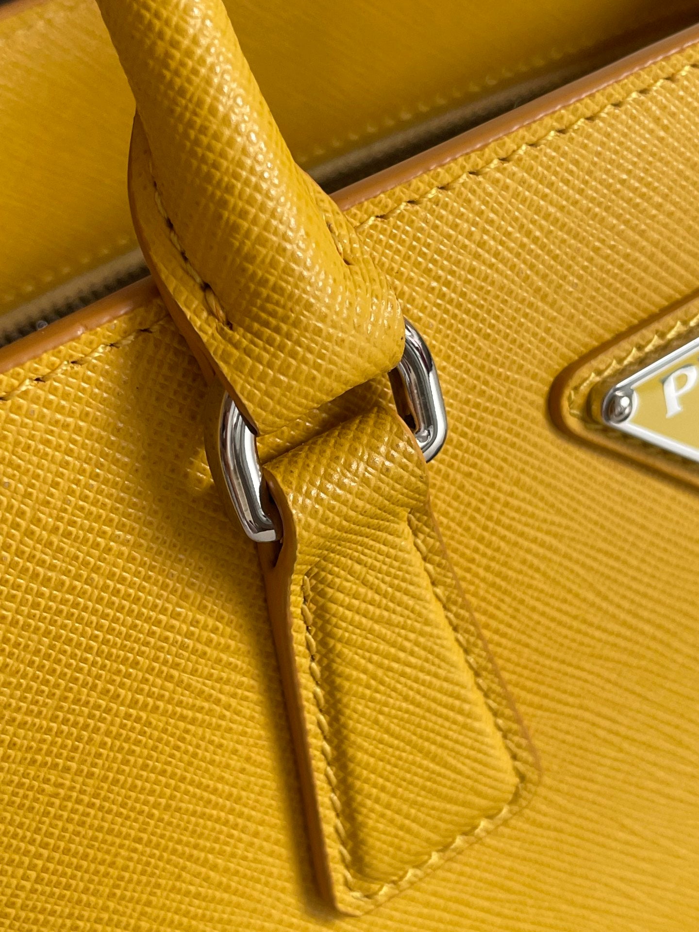 [TOP] PRADA Galleria Bag Saffiano Micro