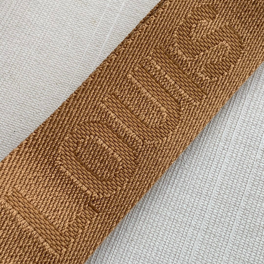 [TOP] Louis Vuitton LV L*V Coussin  Bag 26x20x12cm- Camel