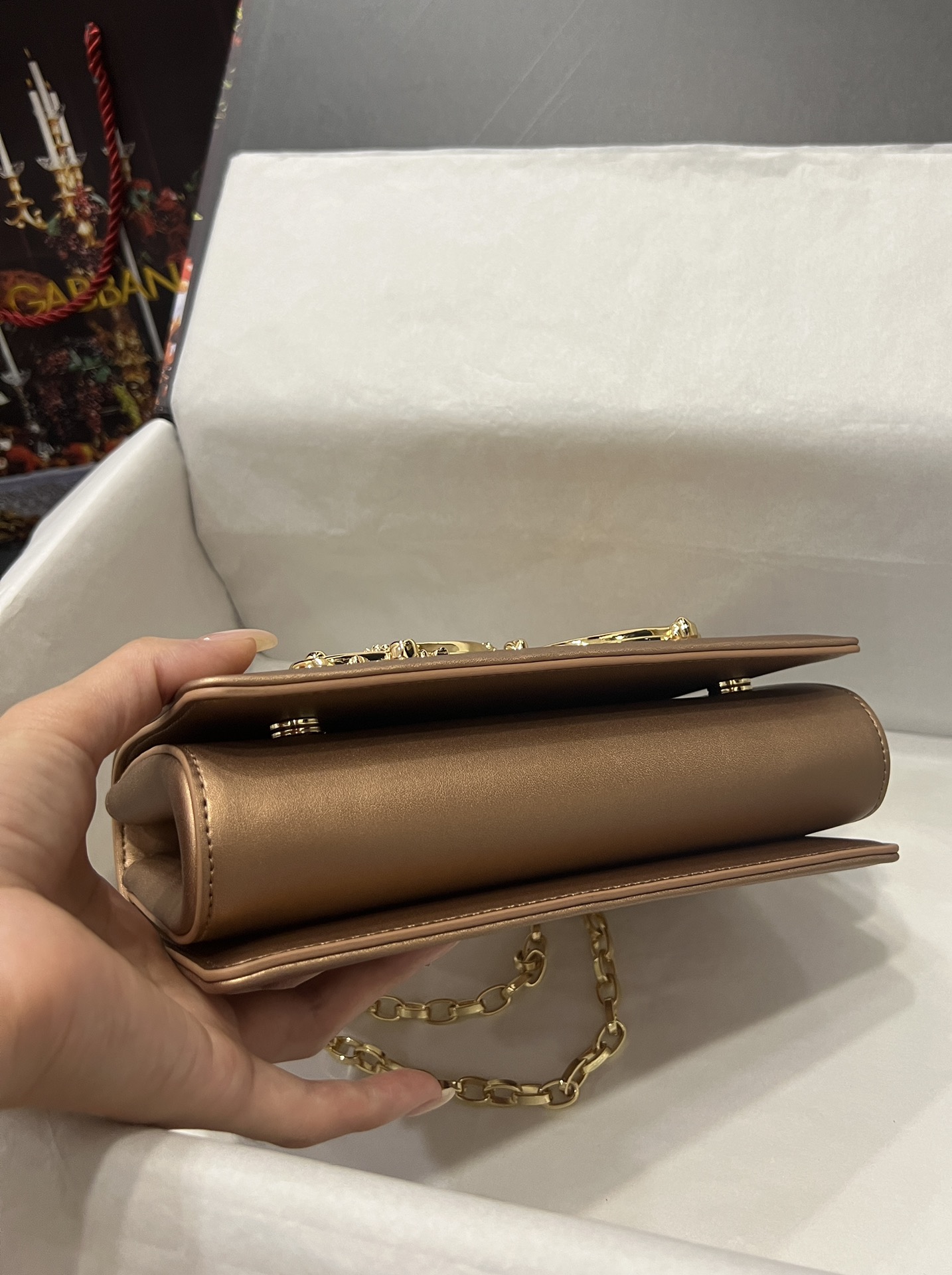 [TOP] Dolce & Gabbana D&G Polished Calfskin DG Girls Bag 21*4*15 - Brown