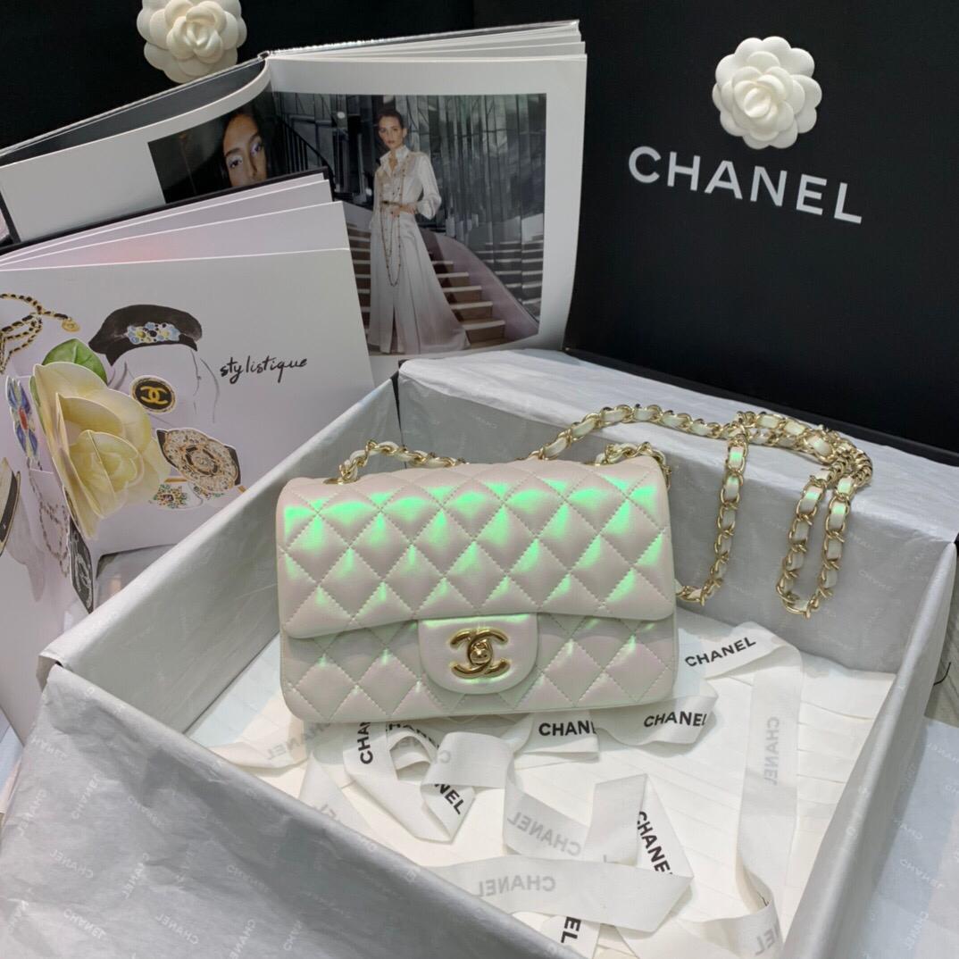 [TOP] CHANEL Classic Flap Bag Mini 20CM - White Iridescent