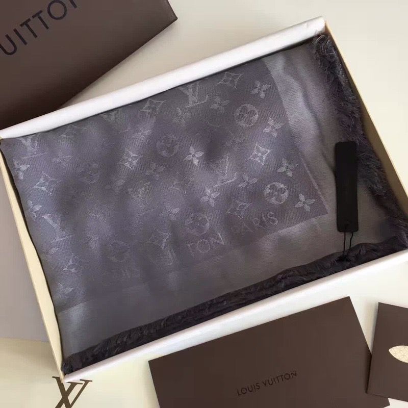 [TOP] Louis Vuitton LV L*V Big Square Scarf - Grey