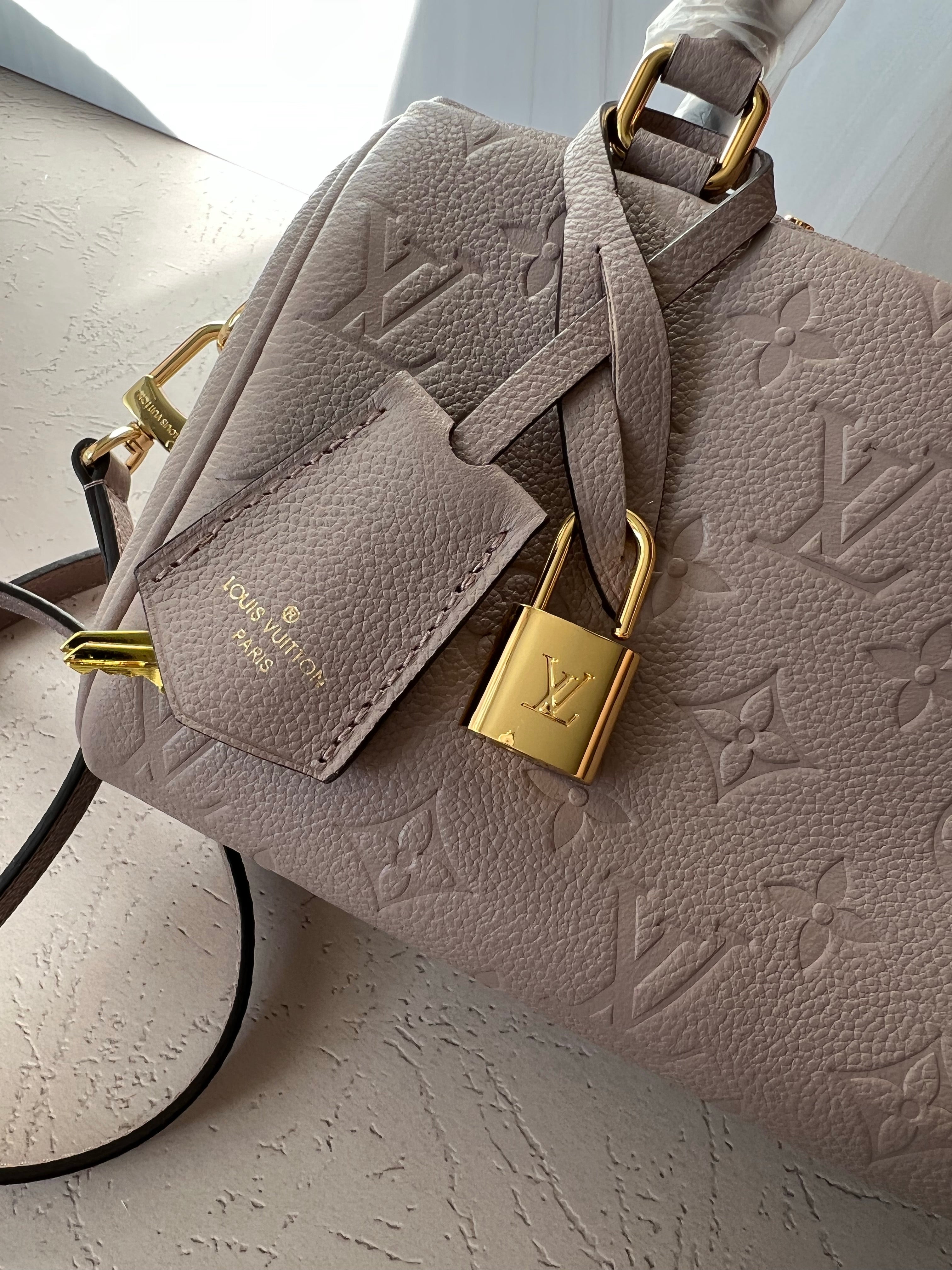 [TOP] Louis Vuitton LV  Speedy Bag 20x13.5x12cm - Turtle Dove