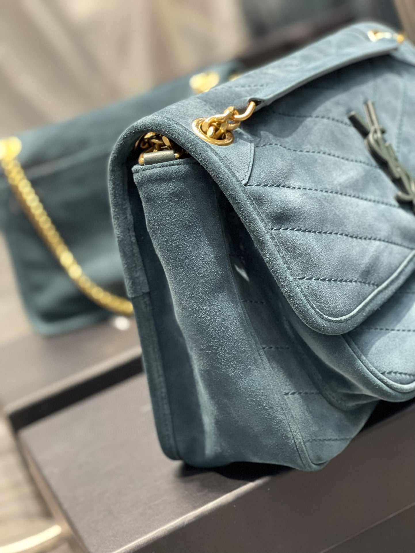 [TOP] Yves Saint Laurent YSL Niki Medium Suede Bag - Teal