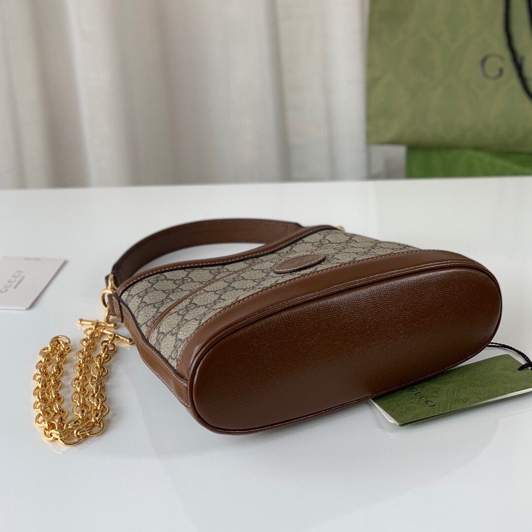 [TOP] GUCCI G*G Large Shoulder Bag w Interlocking G - Brown