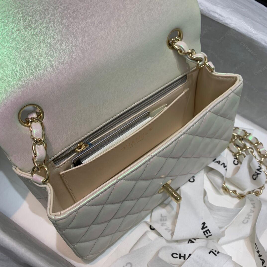 [TOP] CHANEL Classic Flap Bag Mini 20CM - White Iridescent