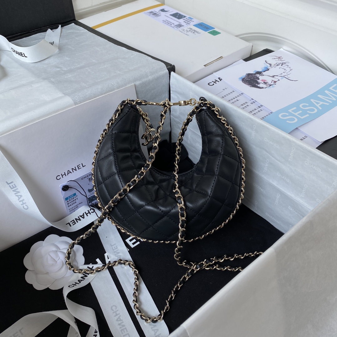 [TOP] CHANEL Moon Bag 15X20X6cm - GHW - Black