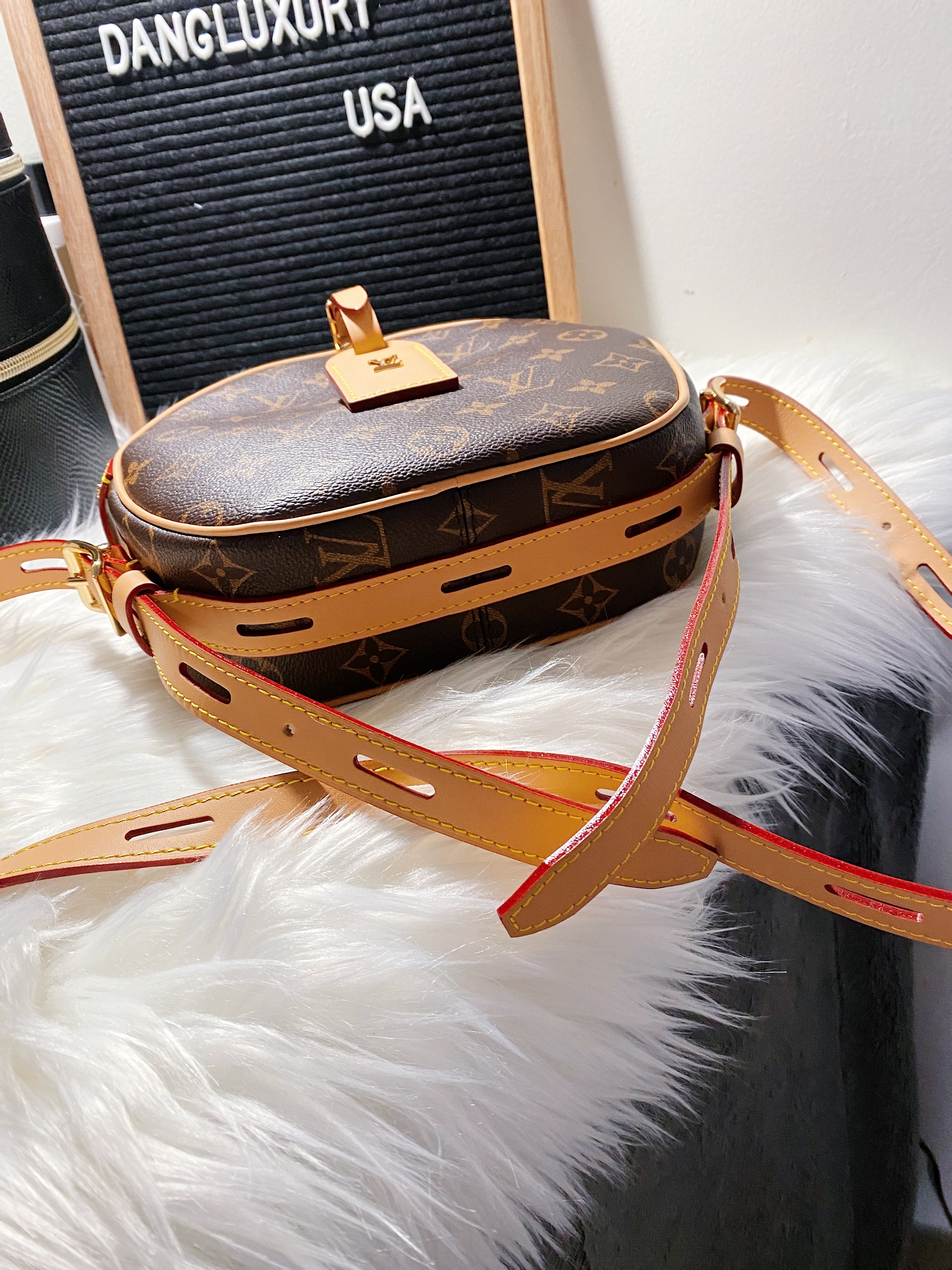 [TOP] Louis Vuitton LV  Boite Chapeau Souple MM 20.0 x 22.5 x 8.0 cm-Brown