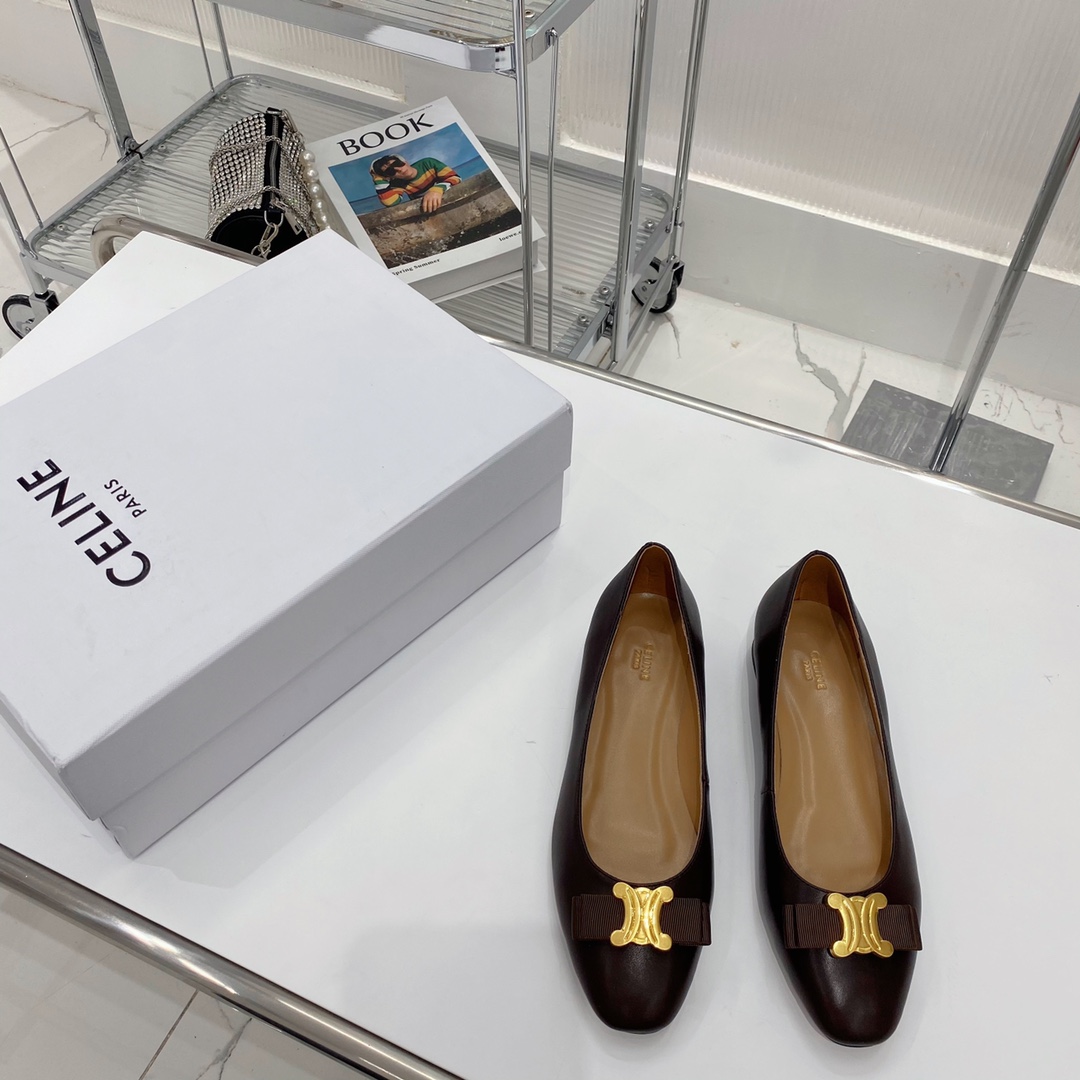 [TOP] CELINE Cowhide Flat - Brown - Cline