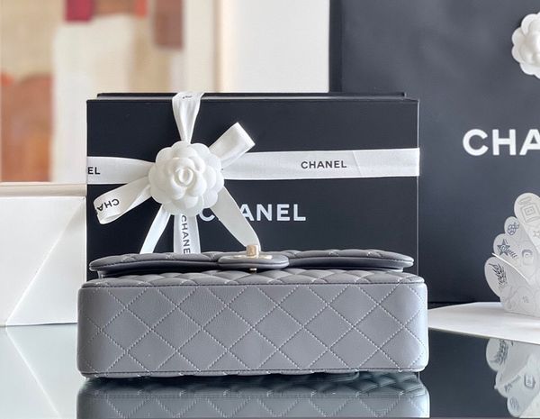 [TOP] CHANEL Classic Flap Bag Lambskin Medium 25.5cm – Grey & GHW