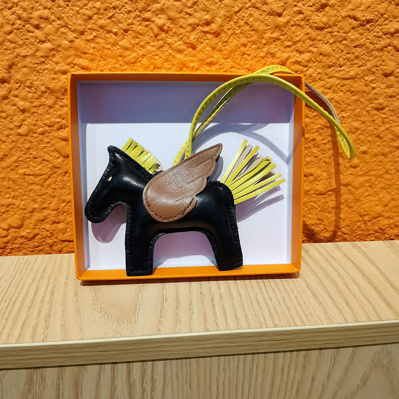 [TOP] HERMES Pagasus Charm - 19 Colours