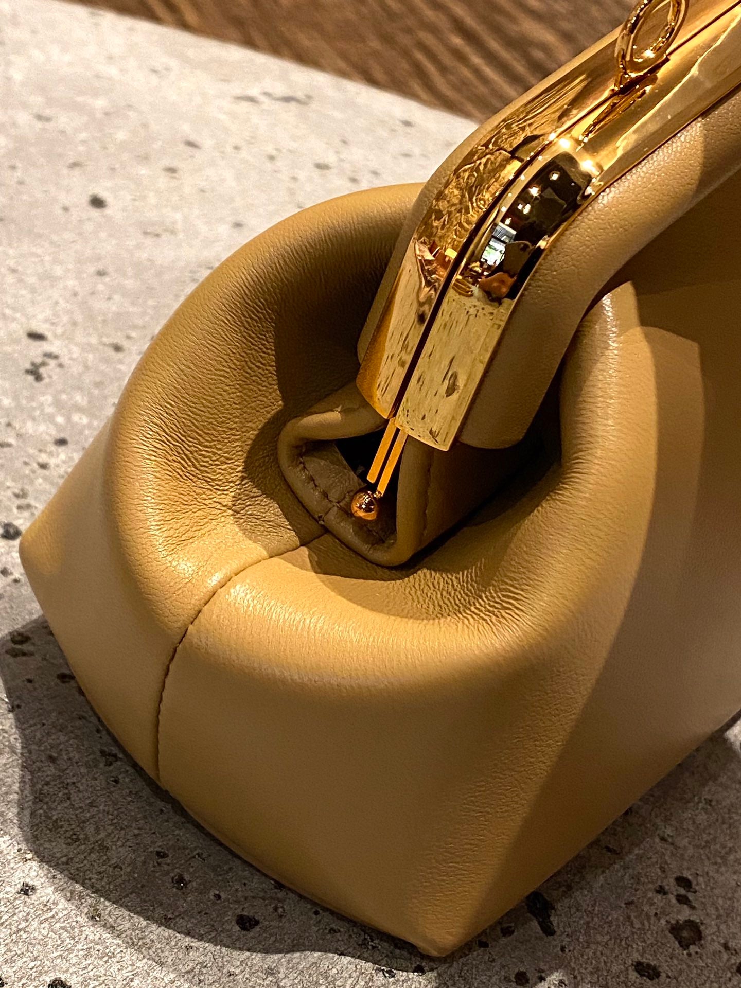 [TOP] FENDI  First Small Bag - Light Brown