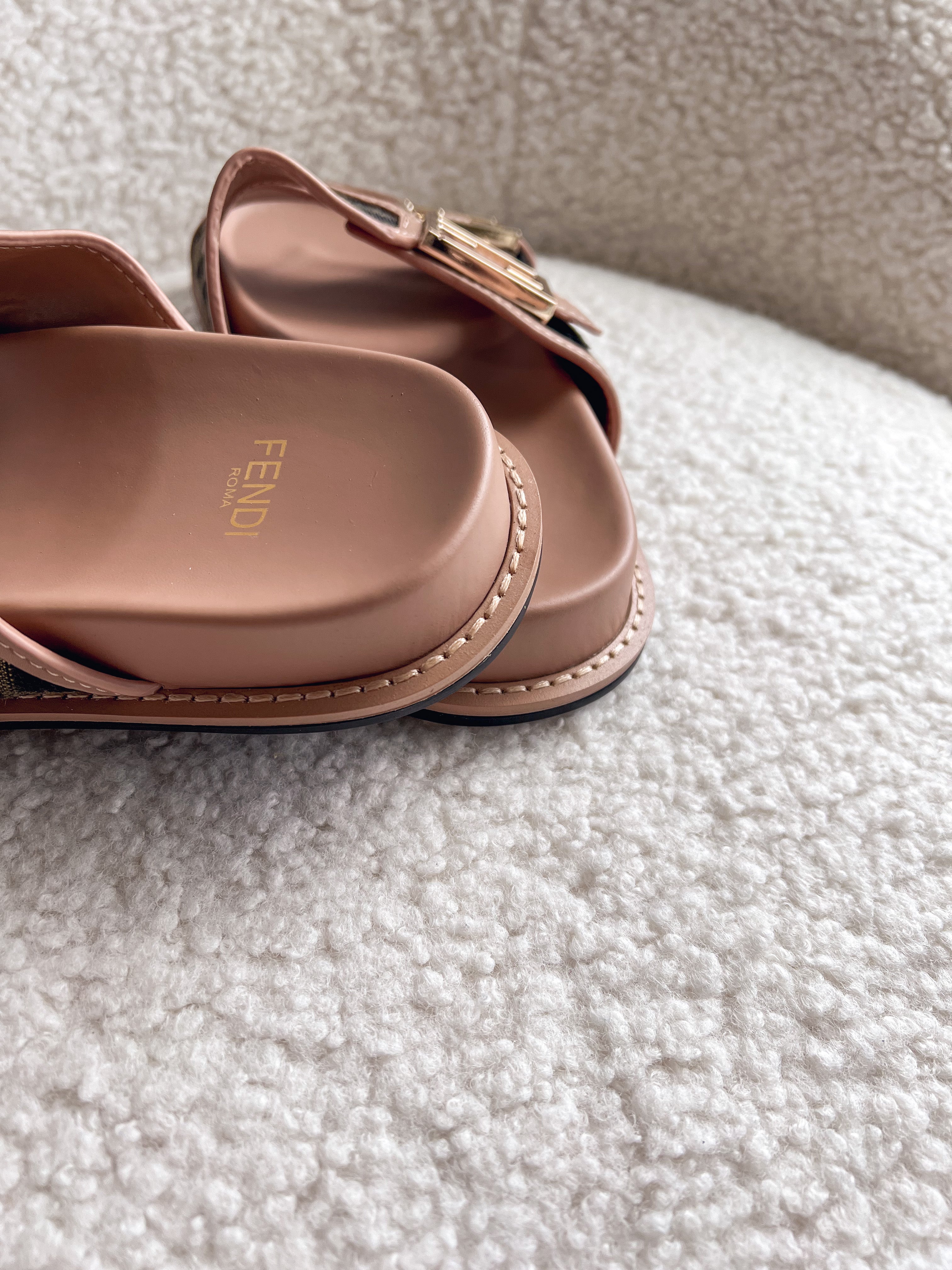 [TOP] FENDI FENDI Women Logo Canvas Flat Sandals - Brown