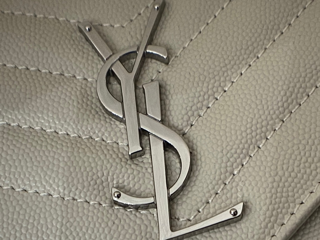 [TOP] Yves Saint Laurent YSL Woc Matelasse Medium Bag - White SHW