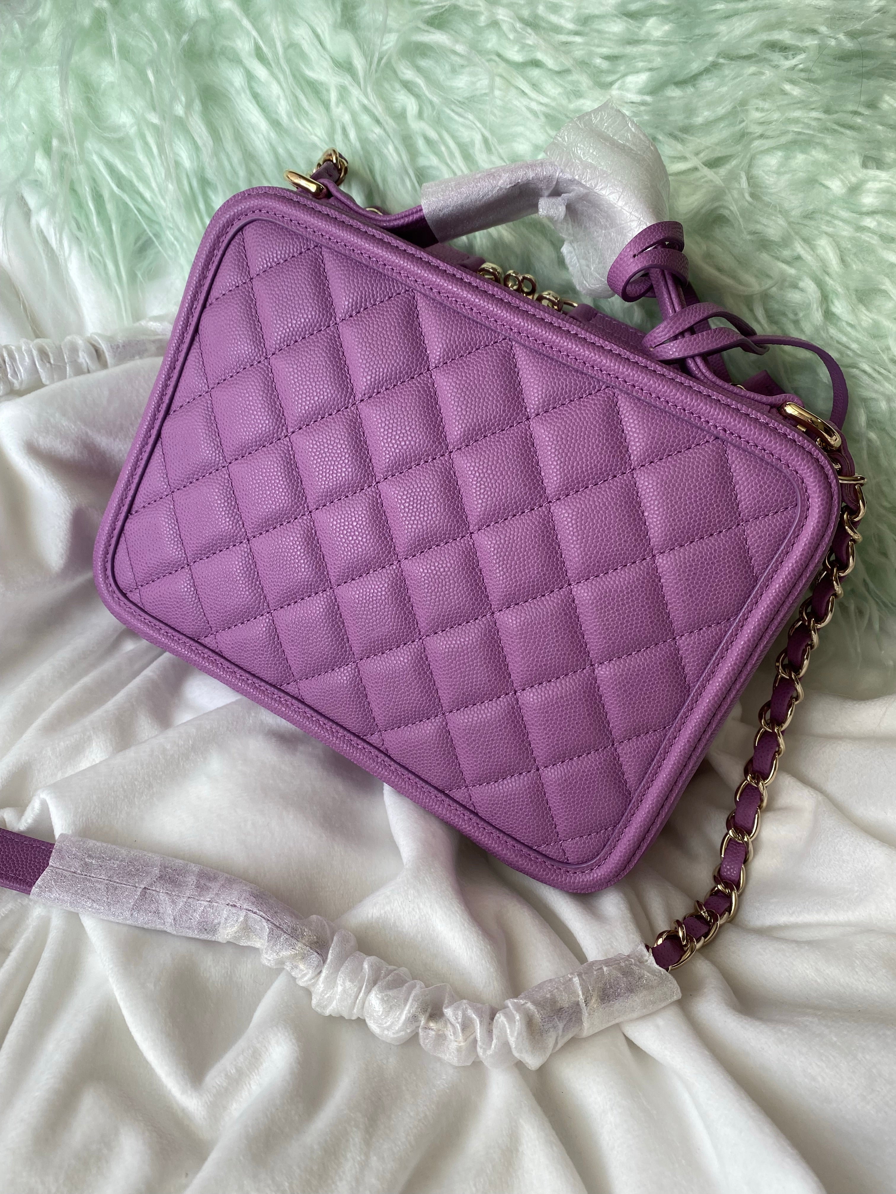 [TOP] CHANEL Vanity Case Caviar Quilted Medium - Purple