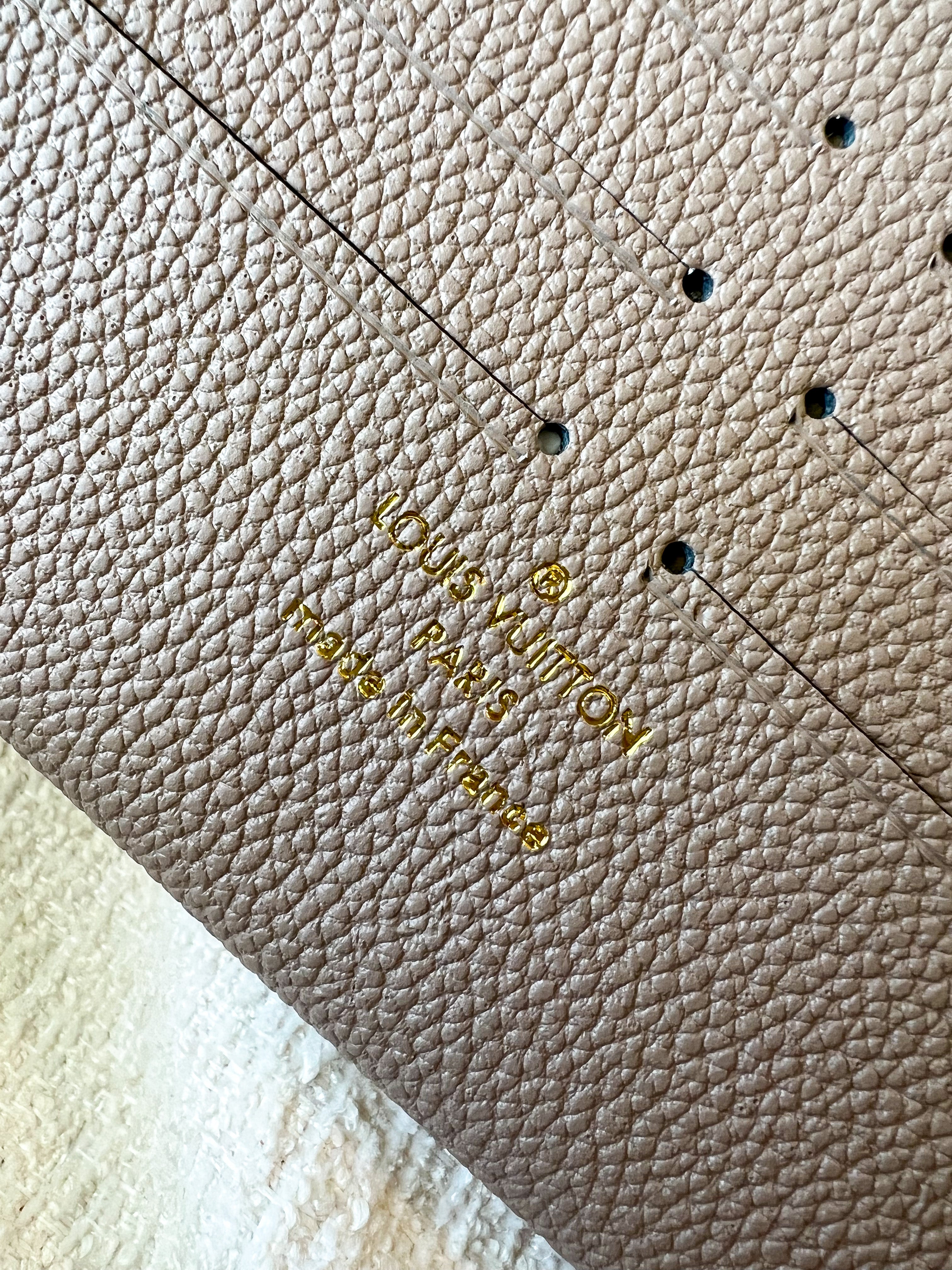 [TOP] Louis Vuitton LV Felicie Empreinte  21X12X3cm-Turtle Dove and White