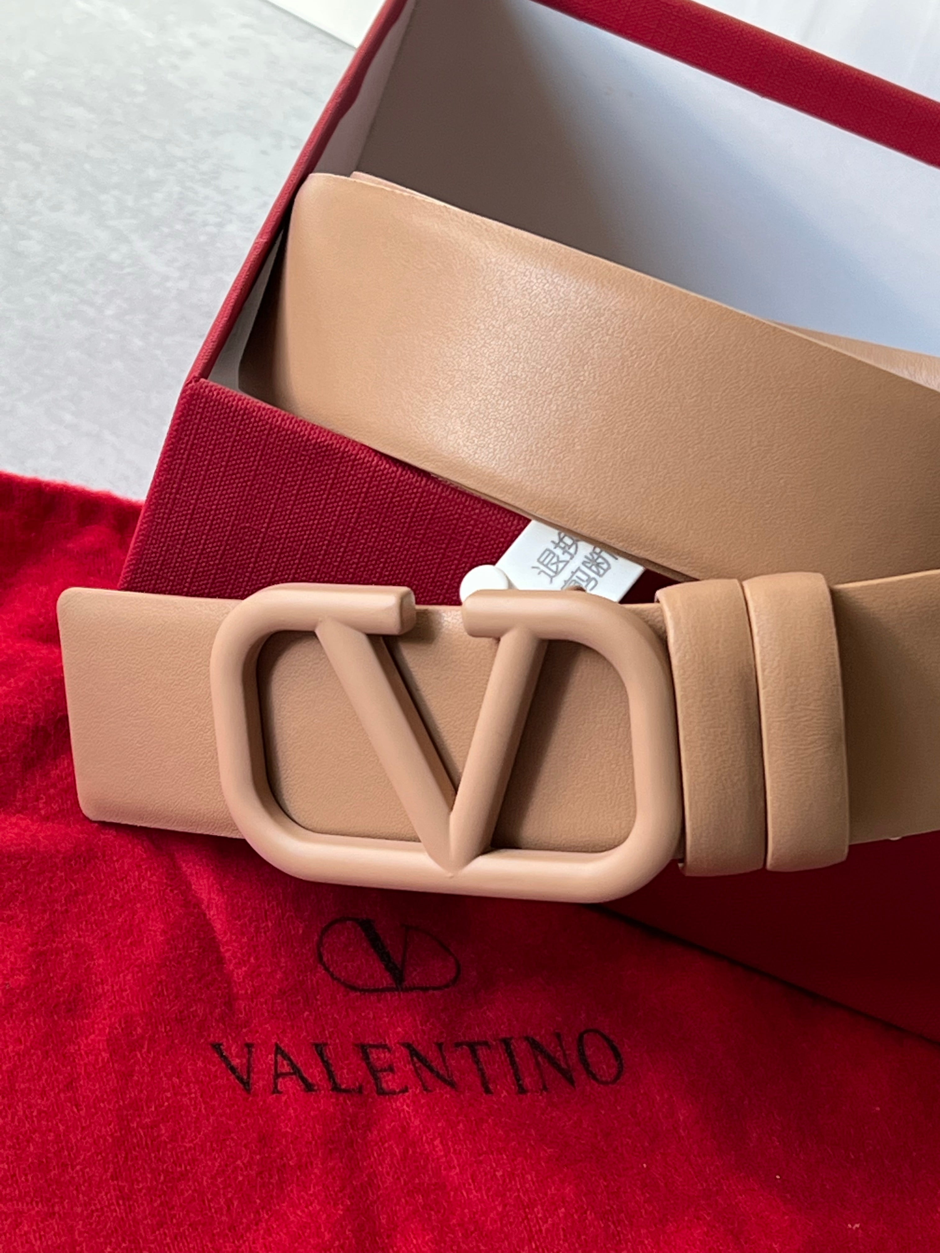 [TOP] VALENTINO VLOGO Leather Mate Belt - Nude