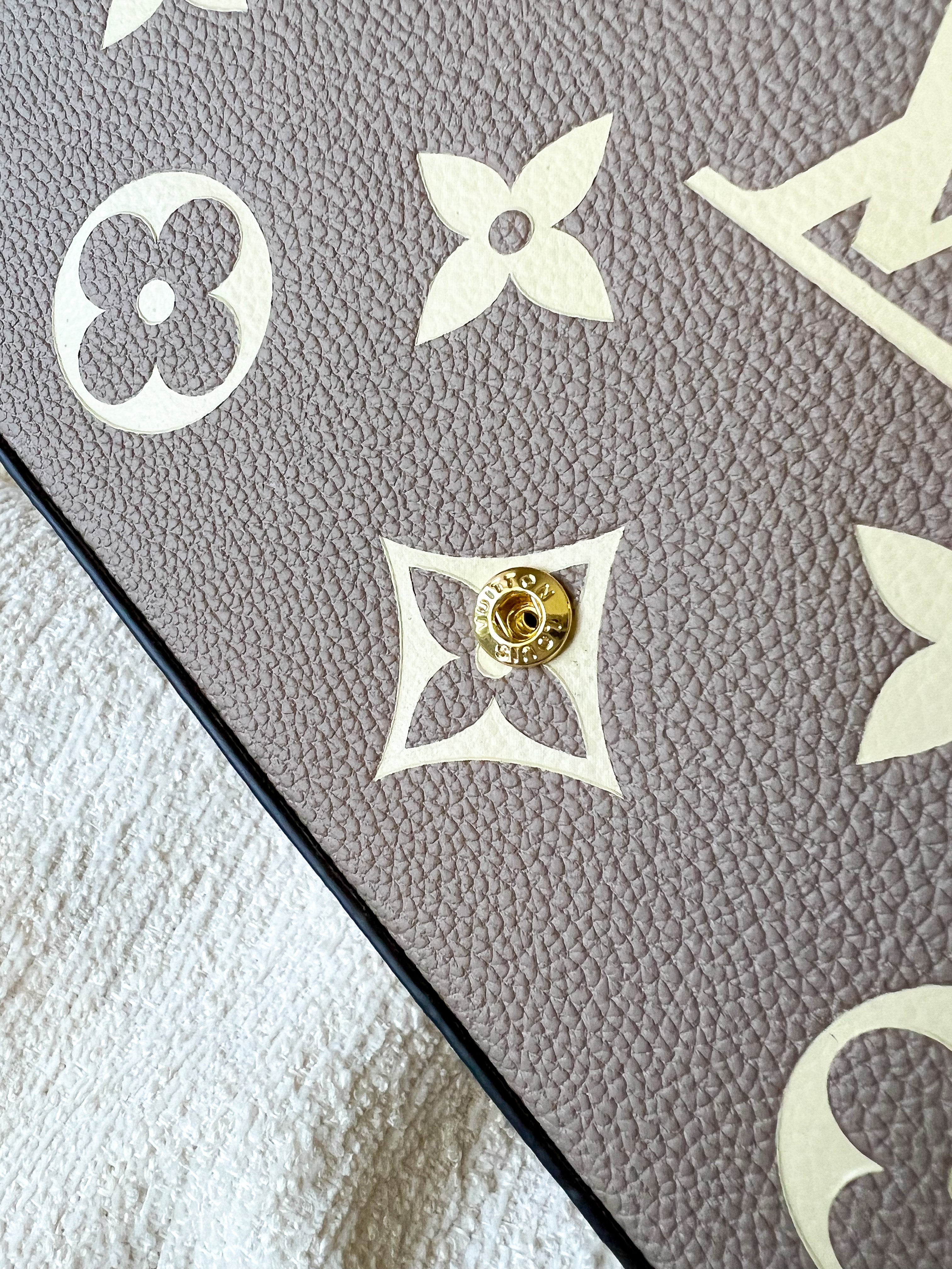 [TOP] Louis Vuitton LV Felicie Empreinte  21X12X3cm-Turtle Dove and White