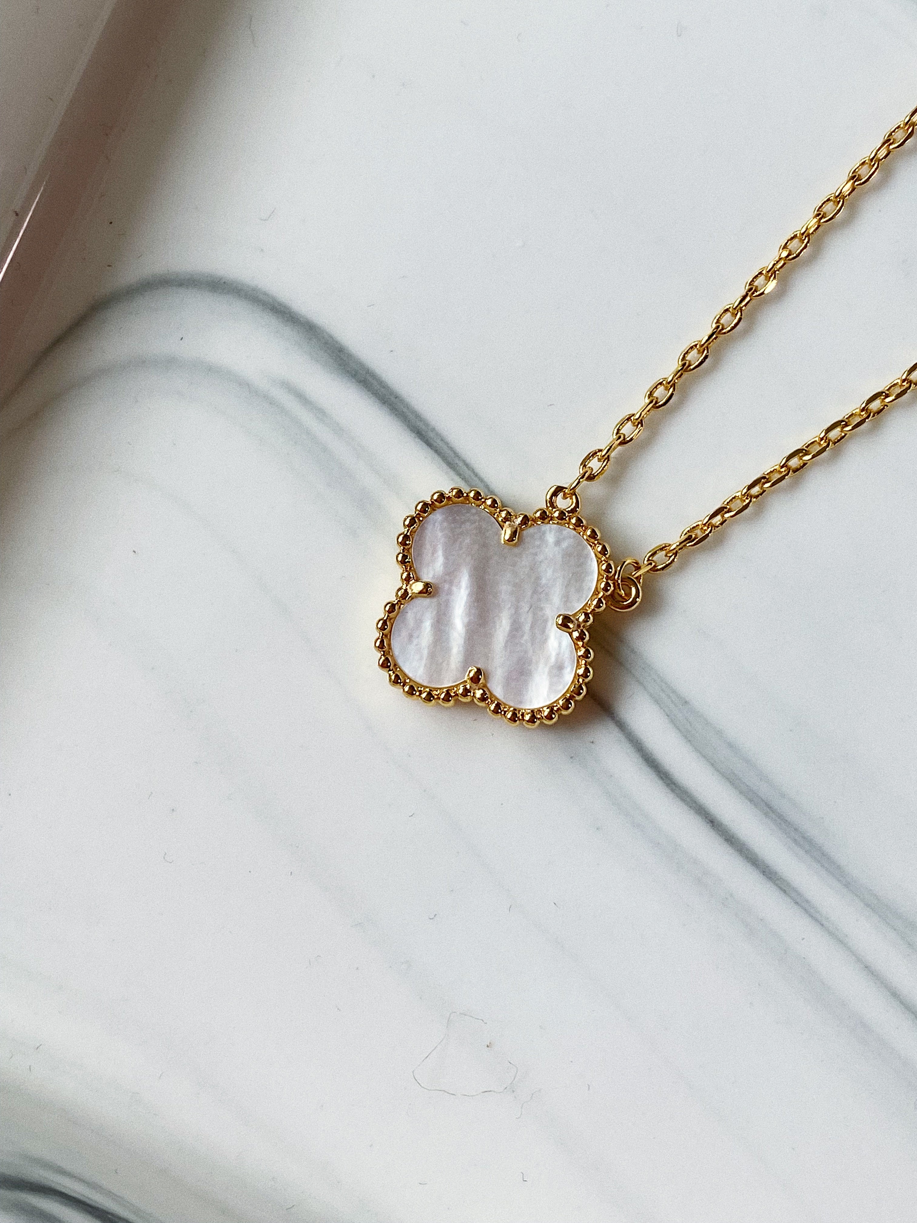 [TOP] Van Cleef & Arpels VCA Mother Of Pearl 1 Motif - White