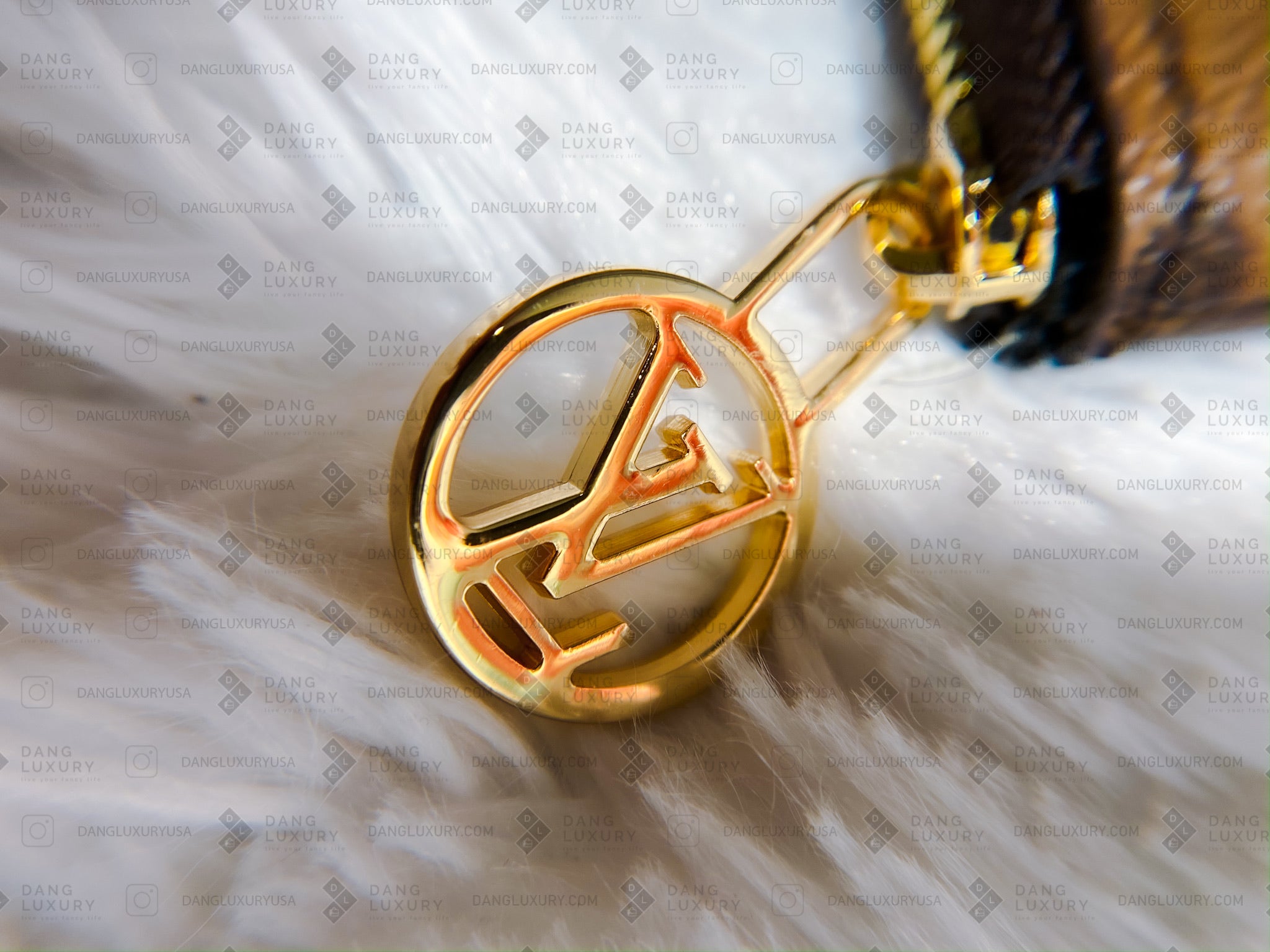 [TOP] Louis Vuitton LV LV Trio Pouch