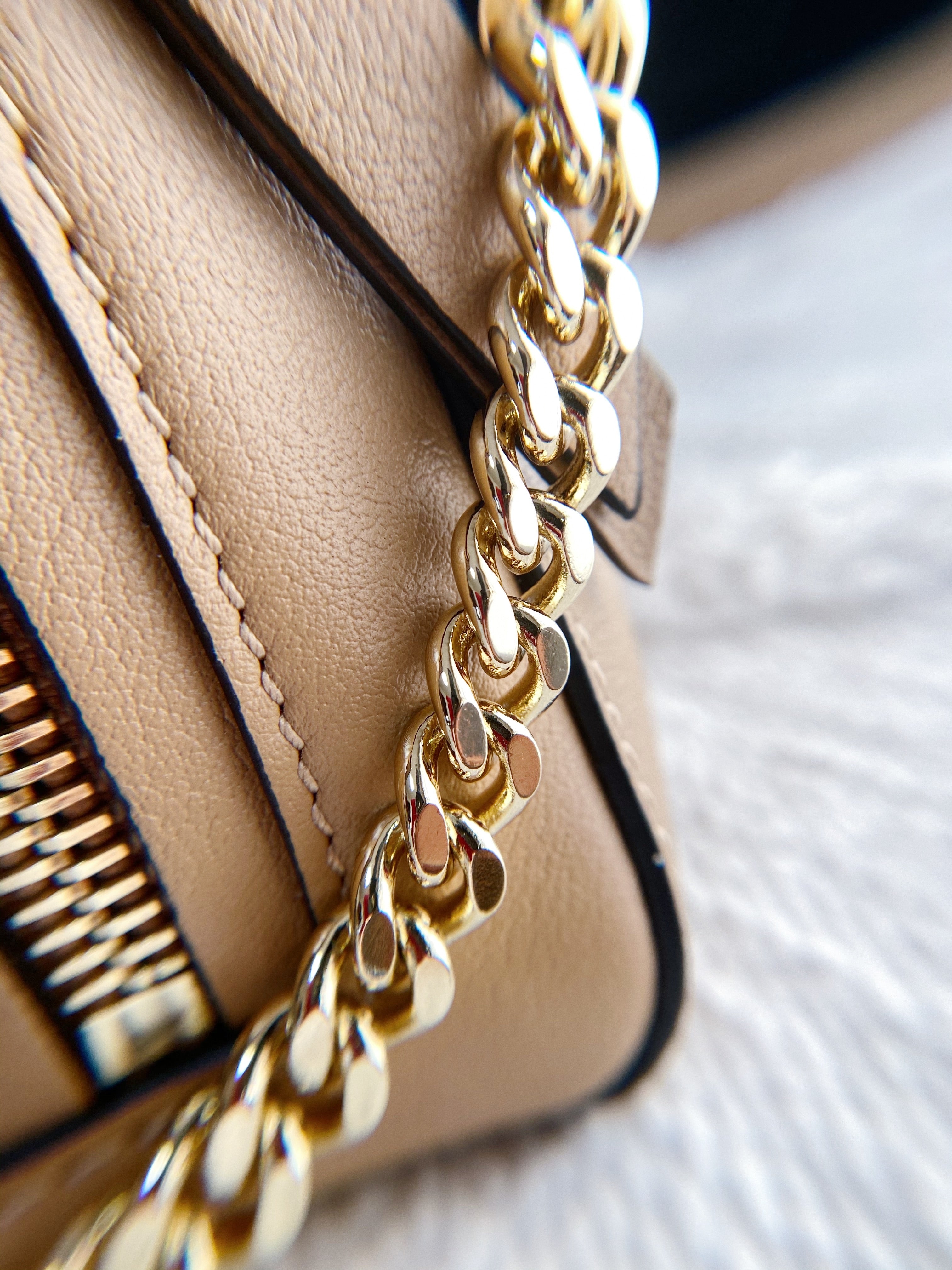 [TOP] Chloe Small Faye Leather Satchel - BEIGE