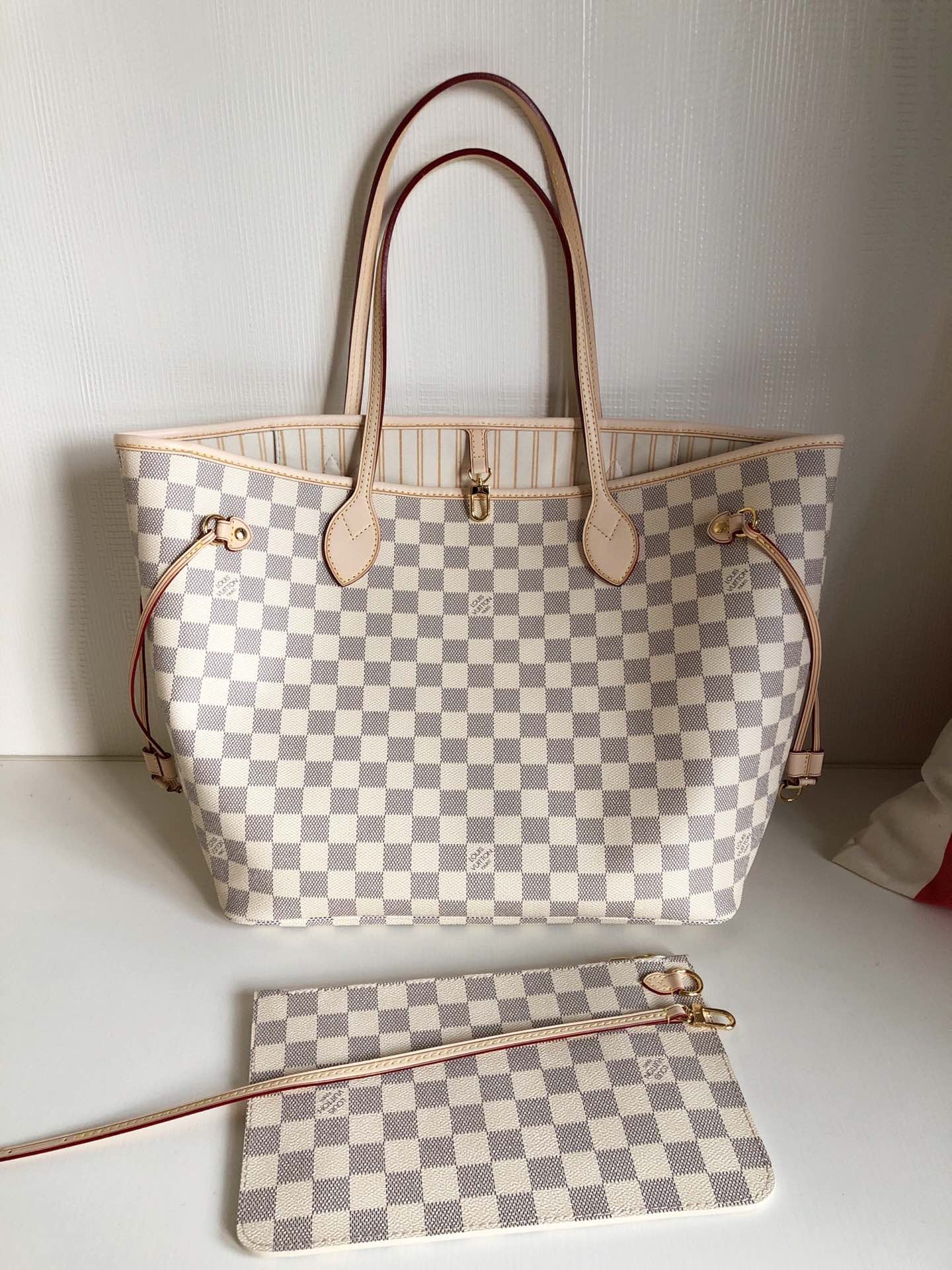 [TOP] Louis Vuitton LV Neverfull Damier Azur MM - Beige