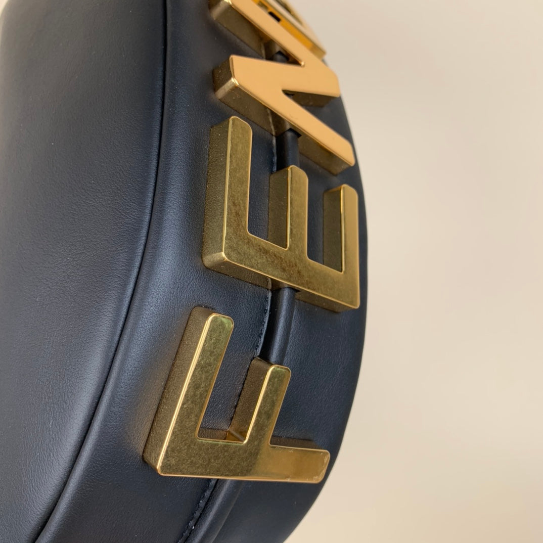 [TOP] FENDI FENDIgraphy Small Bag - Black