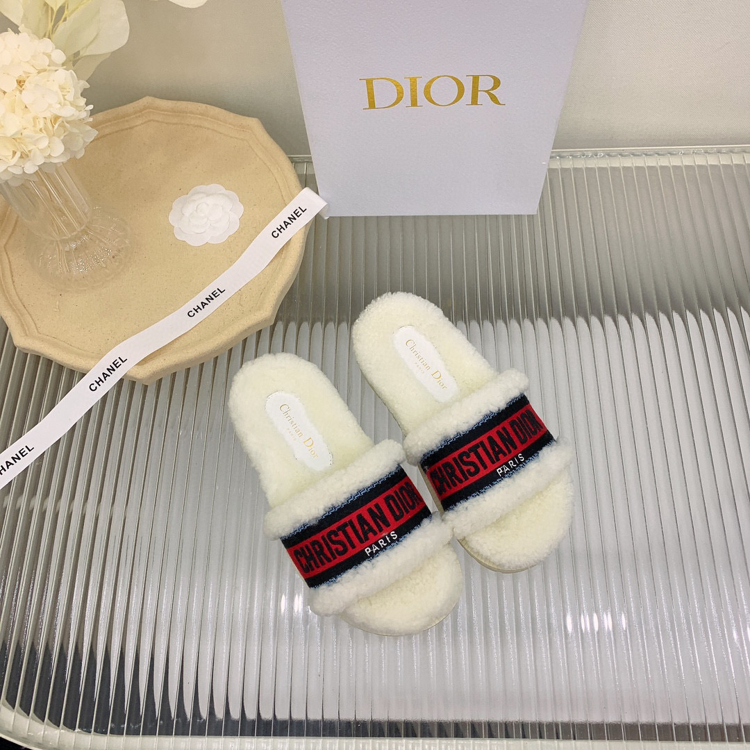 [TOP] Christian Dior D-Way Slide Embroidered Cotton and Shearling - 20 Colours