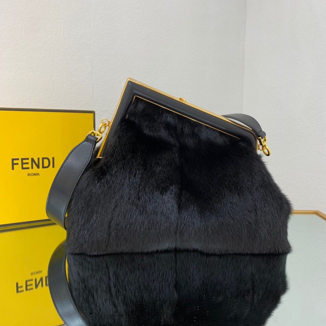 [TOP] FENDI FENDI First Medium Mink Bag - Black