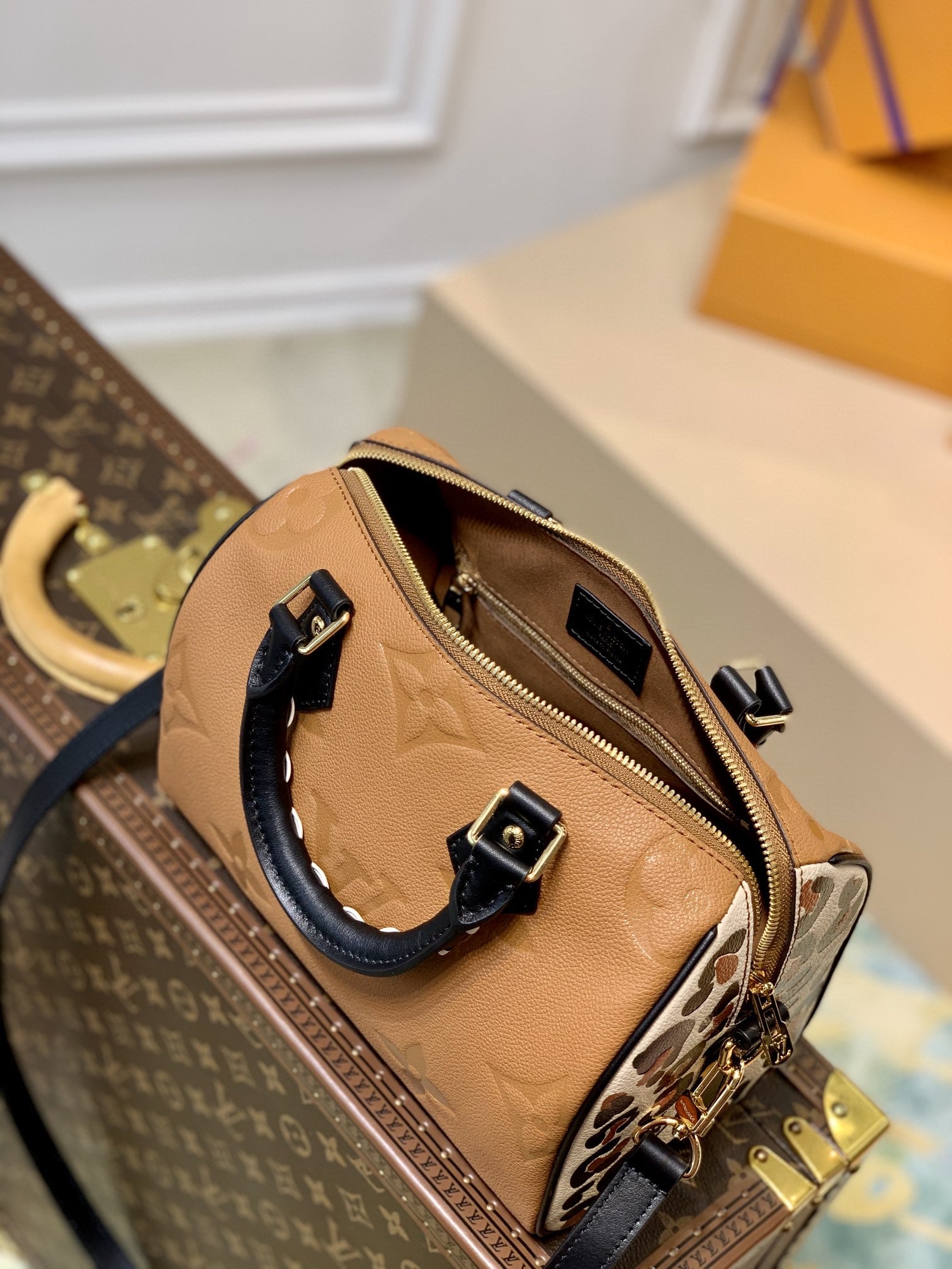 [TOP] Louis Vuitton LV  Speedy Bandouliere 25 Bag 25x19x15cm- Brown