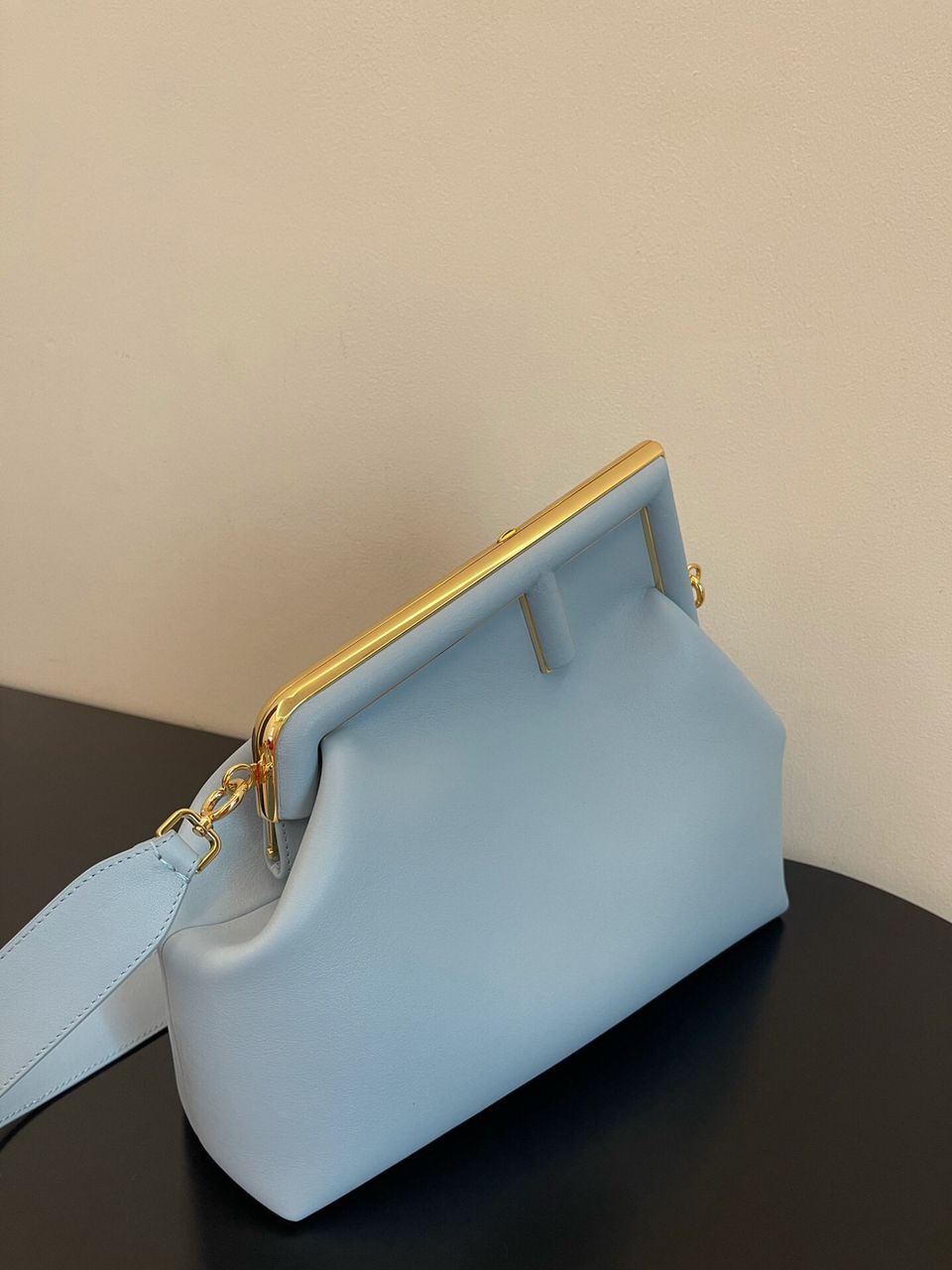 [TOP] FENDI FENDI First Medium Bag - Blue